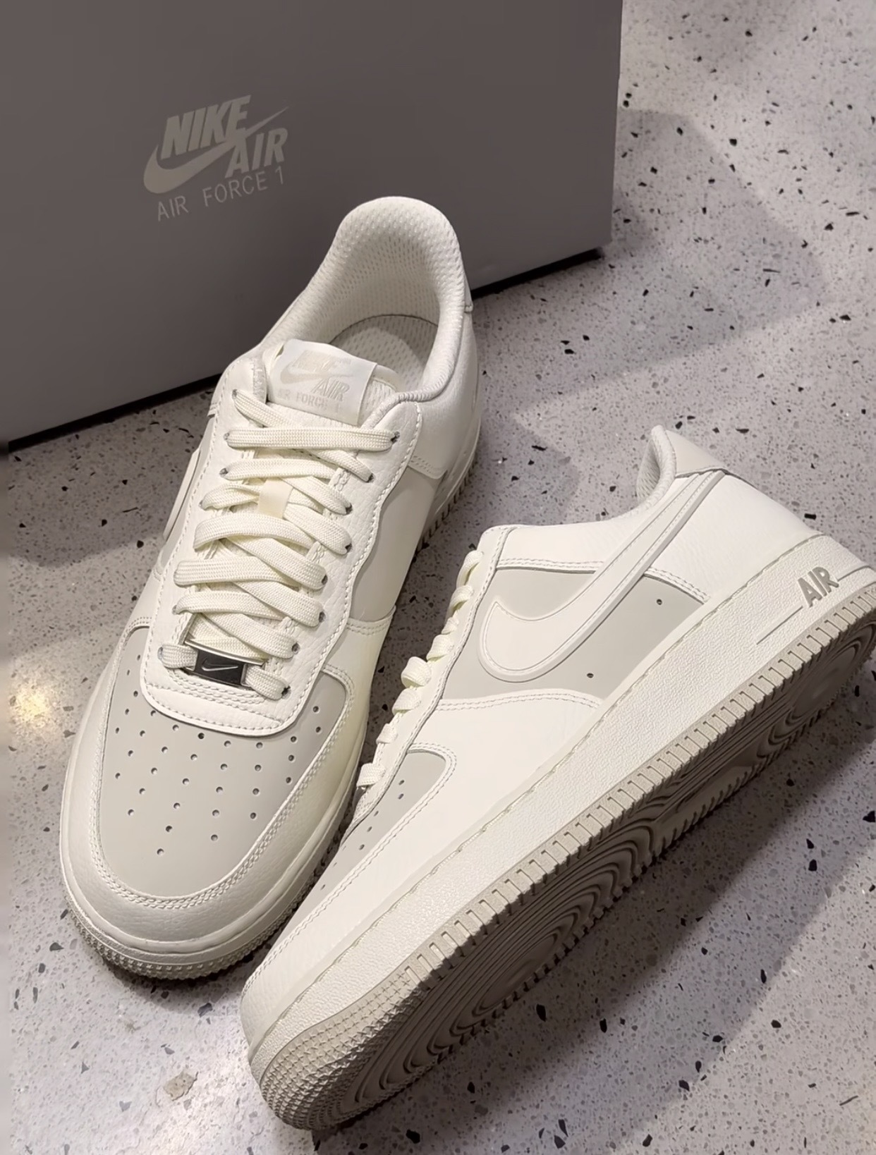 【預訂】NIKE AIR FORCE 1 07 LV8 奶茶色 米白-MEN