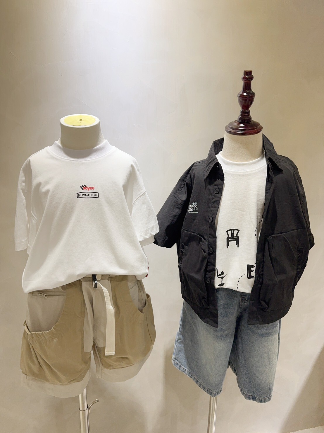AA23登山家 簡約後LOGO白上衣