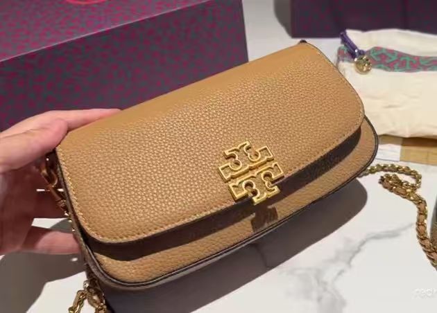 【預購】Tory Burch H050608 Britten棕色斜孭袋