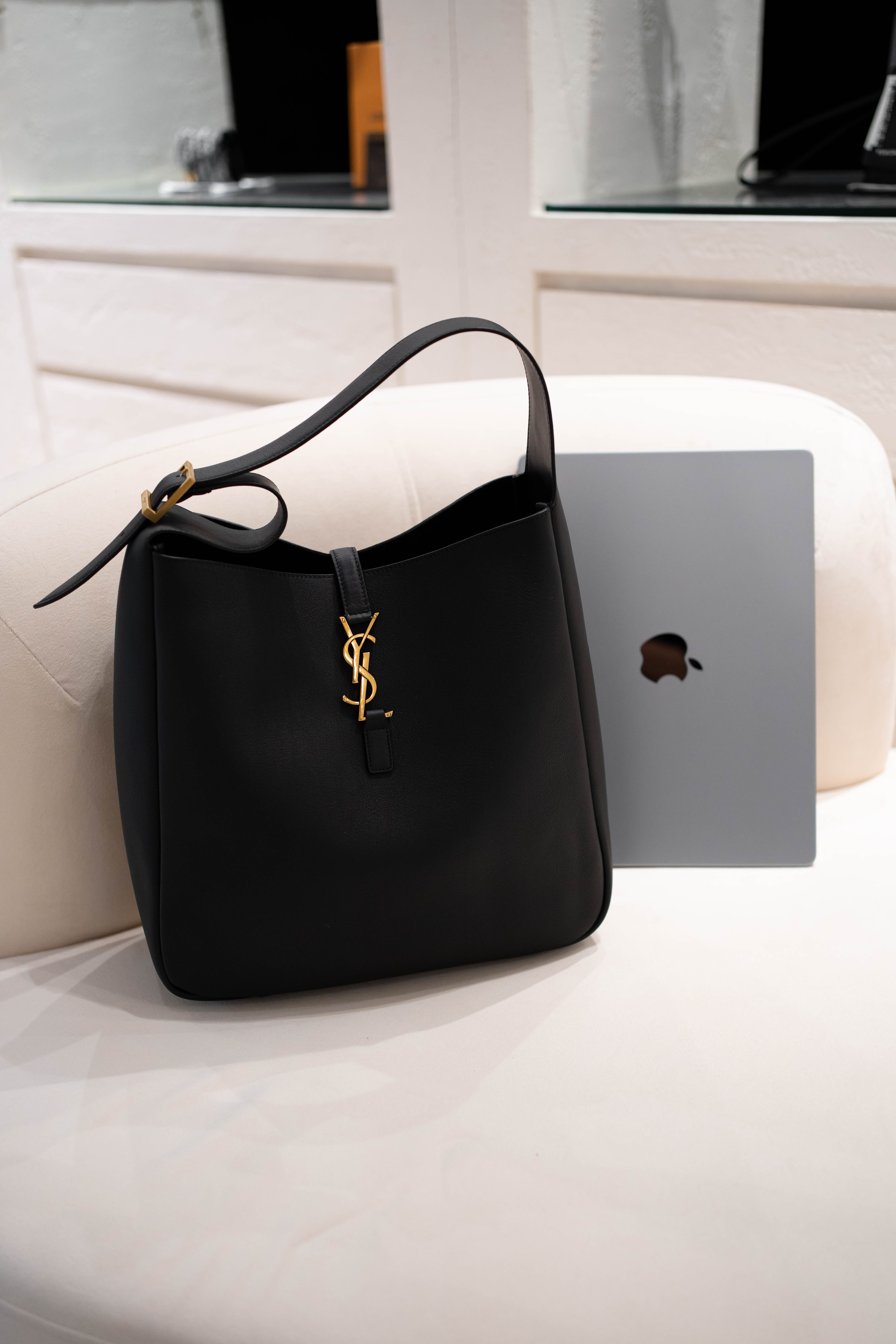 YSL Hobo le 5 a 7 Large hobo 黑金色