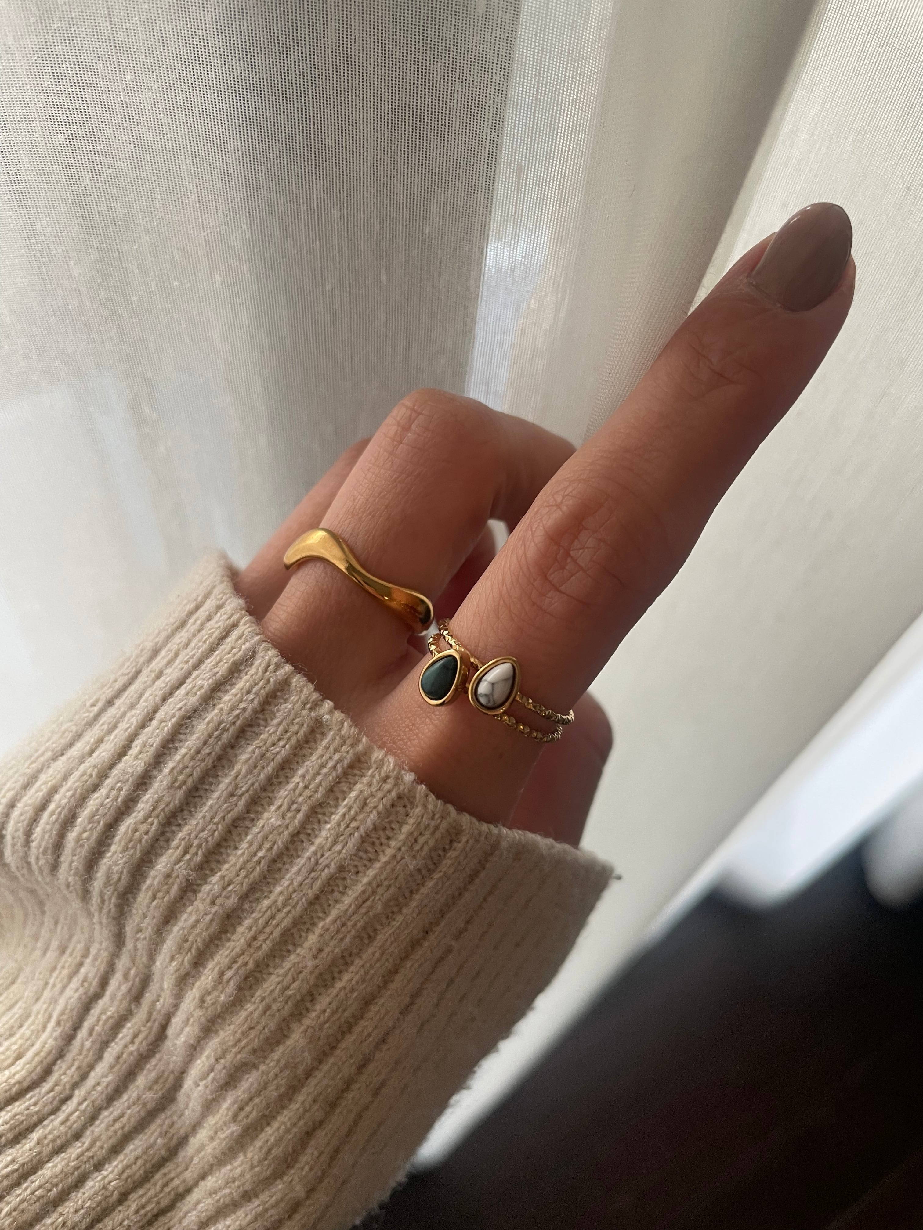 color stone ring