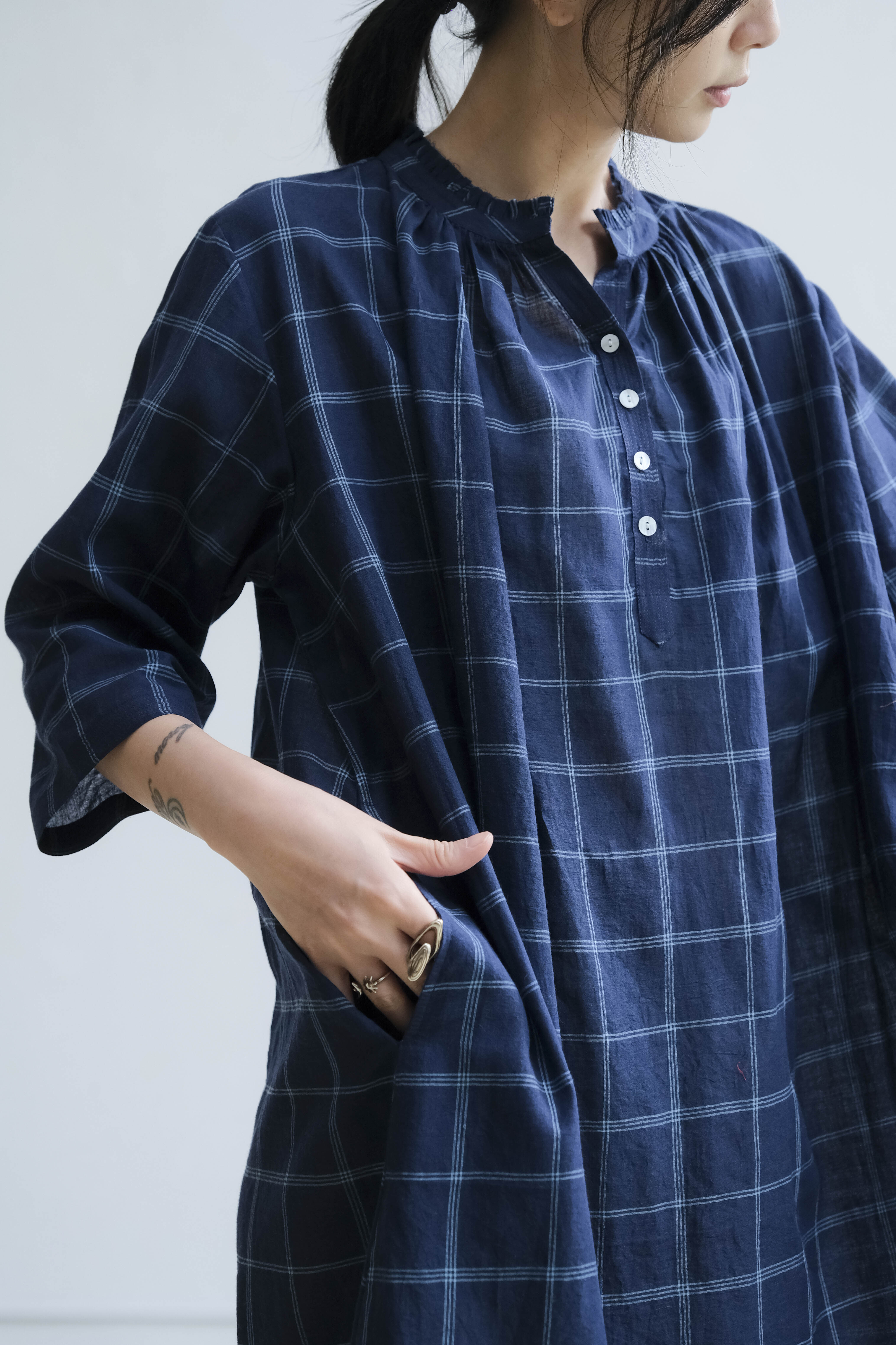 Ujeli Ayesha 洋裝 藍染手織深藍