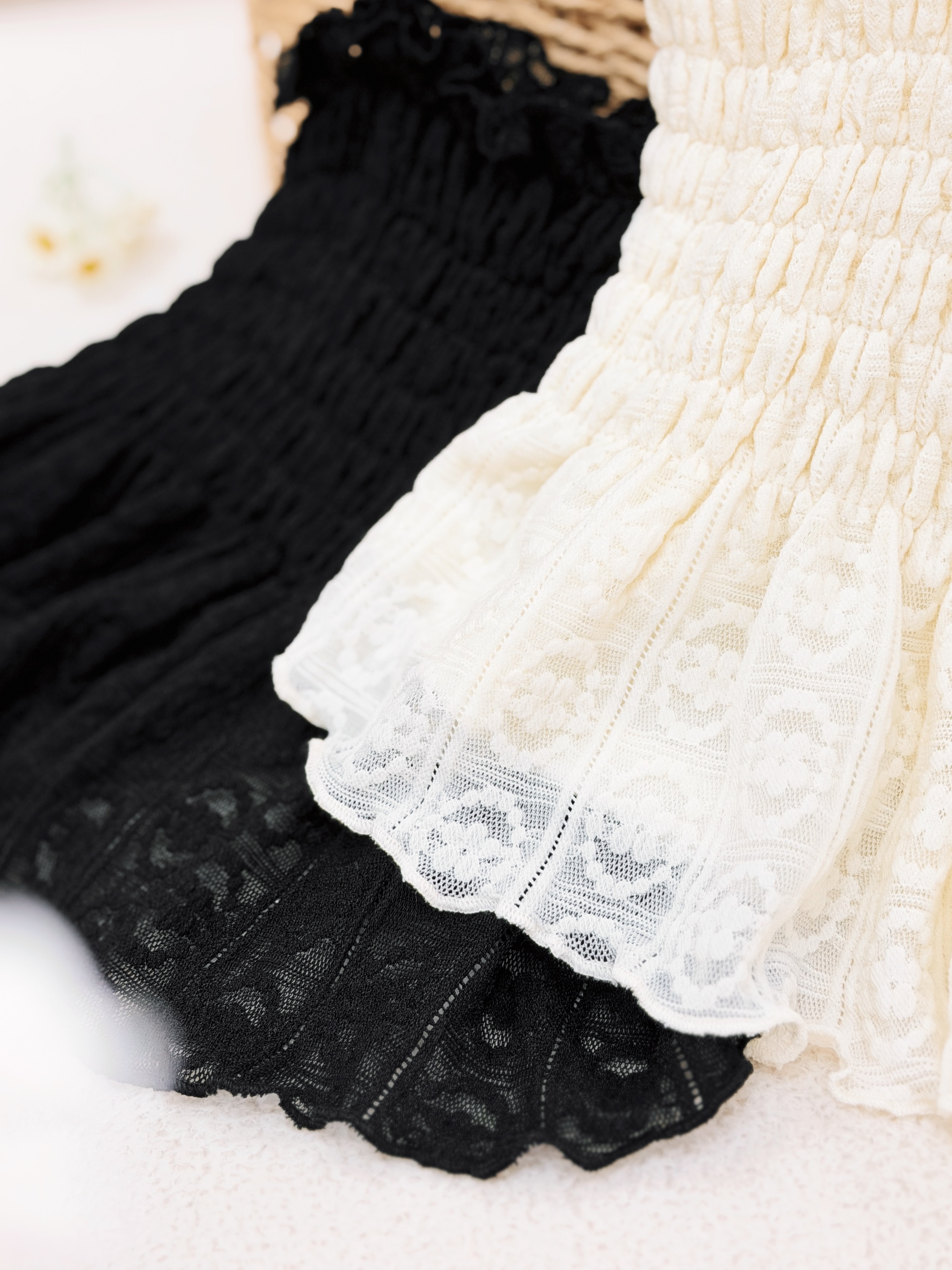 兩色 / 花朵蕾絲束褶短款馬甲 / Floral Lace Shirred Cropped Cami Top