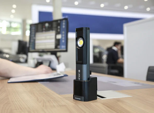 Ledlenser iW7R Rechargeable (Dual Light Source) Work Light 502005