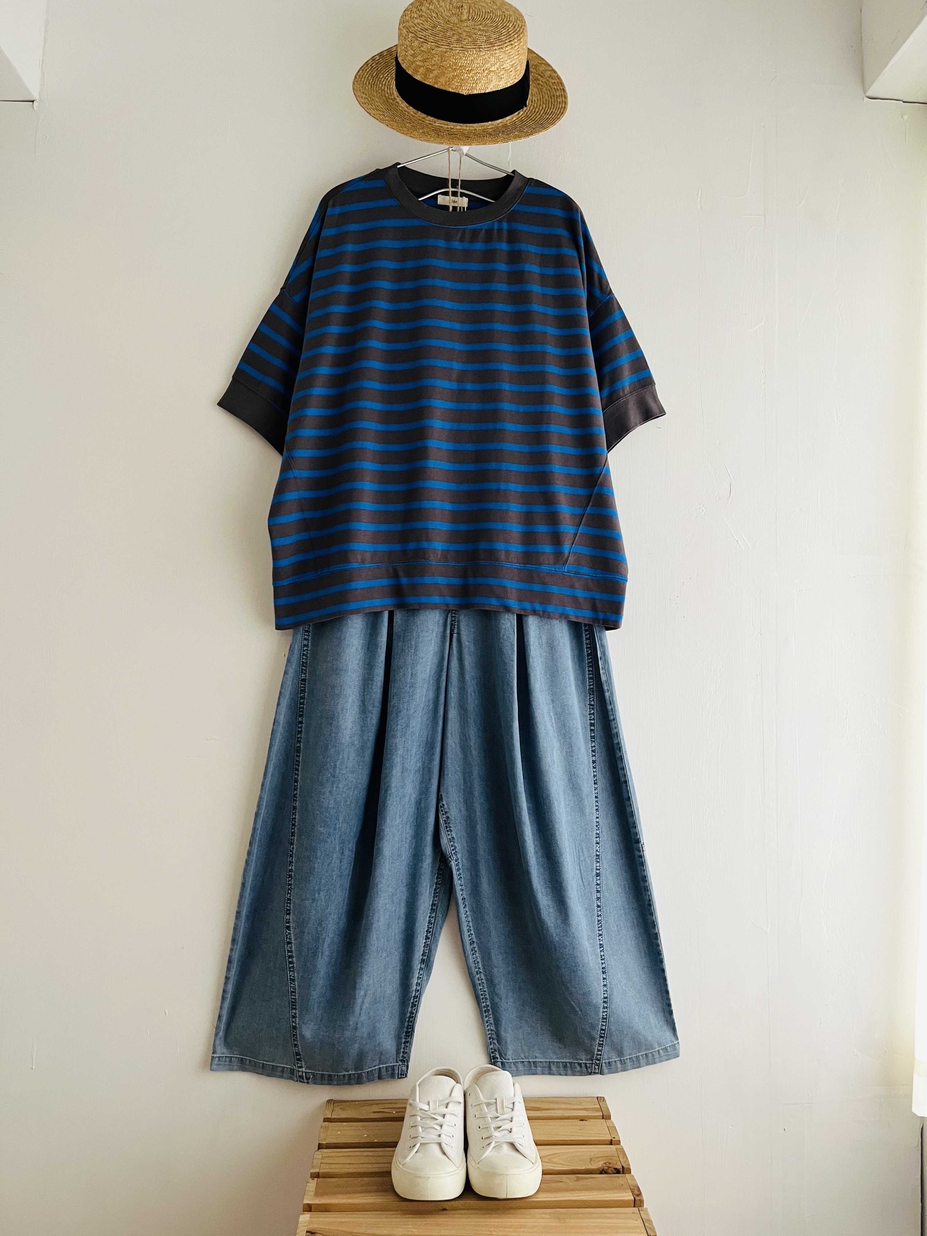 Sloe 灰藍色橫間top