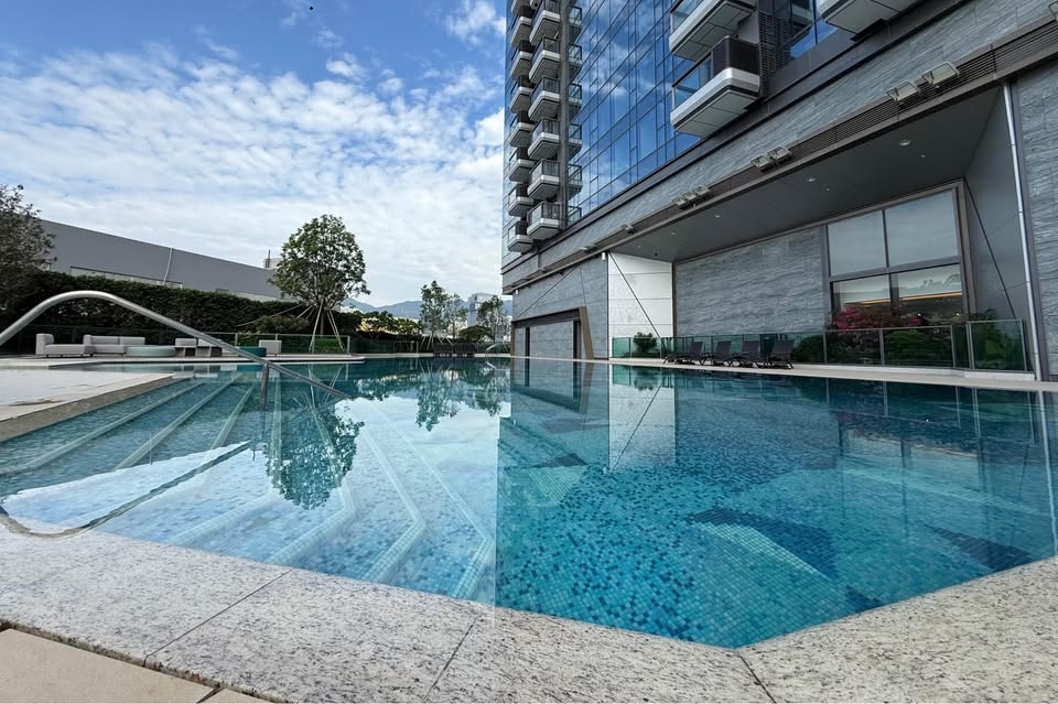 Twin Victoria,swimming pool,glass mosaic,topworlds