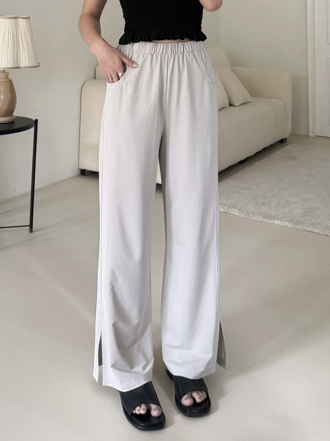暑くてコーデに悩む？これ一着で涼しく細見え オリジナル UVカット 接触冷感パンツ ×1 ＋ オリジナル 一体型ブラ ショートT（ズレにくい）×1 ＋ オリジナル 細見え 九分丈デニムパンツ ×1 （NT$200お得）