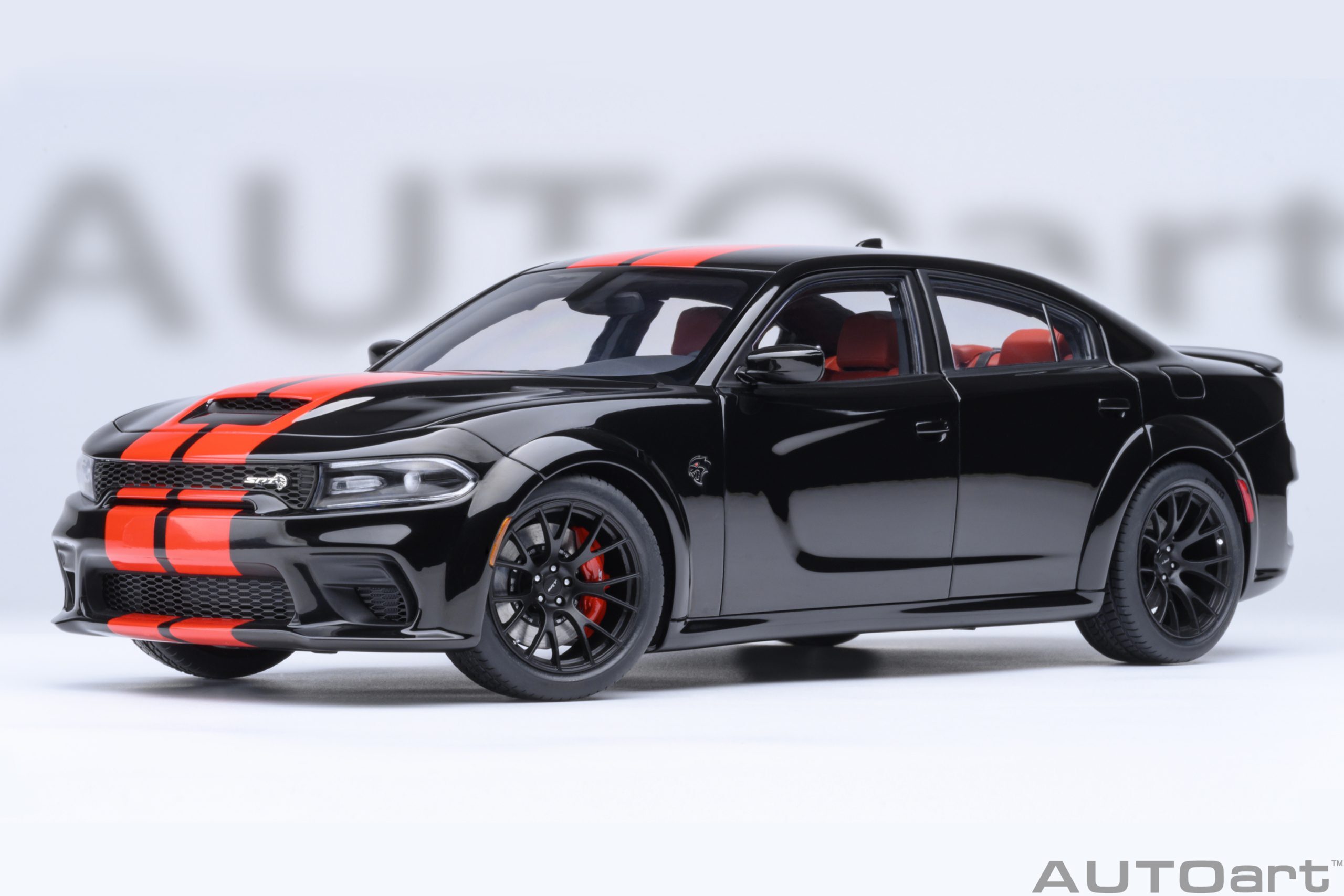 1/18 AUTOART Dodge Charger SRT Hellcat Redeye Jailbreak (Pitch Black) (71754)