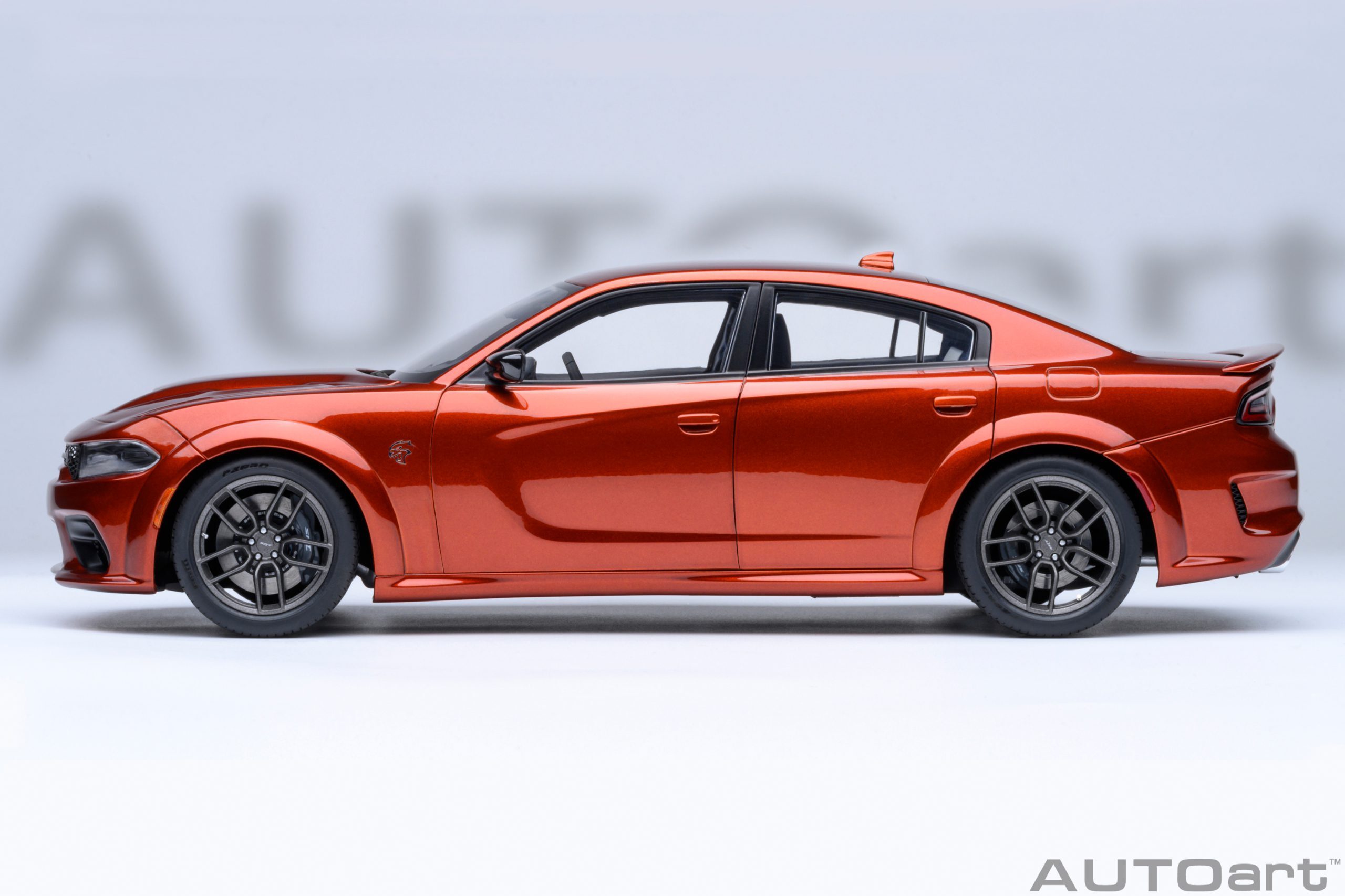 1/18 AUTOART Dodge Charger SRT Hellcat Redeye Jailbreak (Sinamon Stick) (71755)