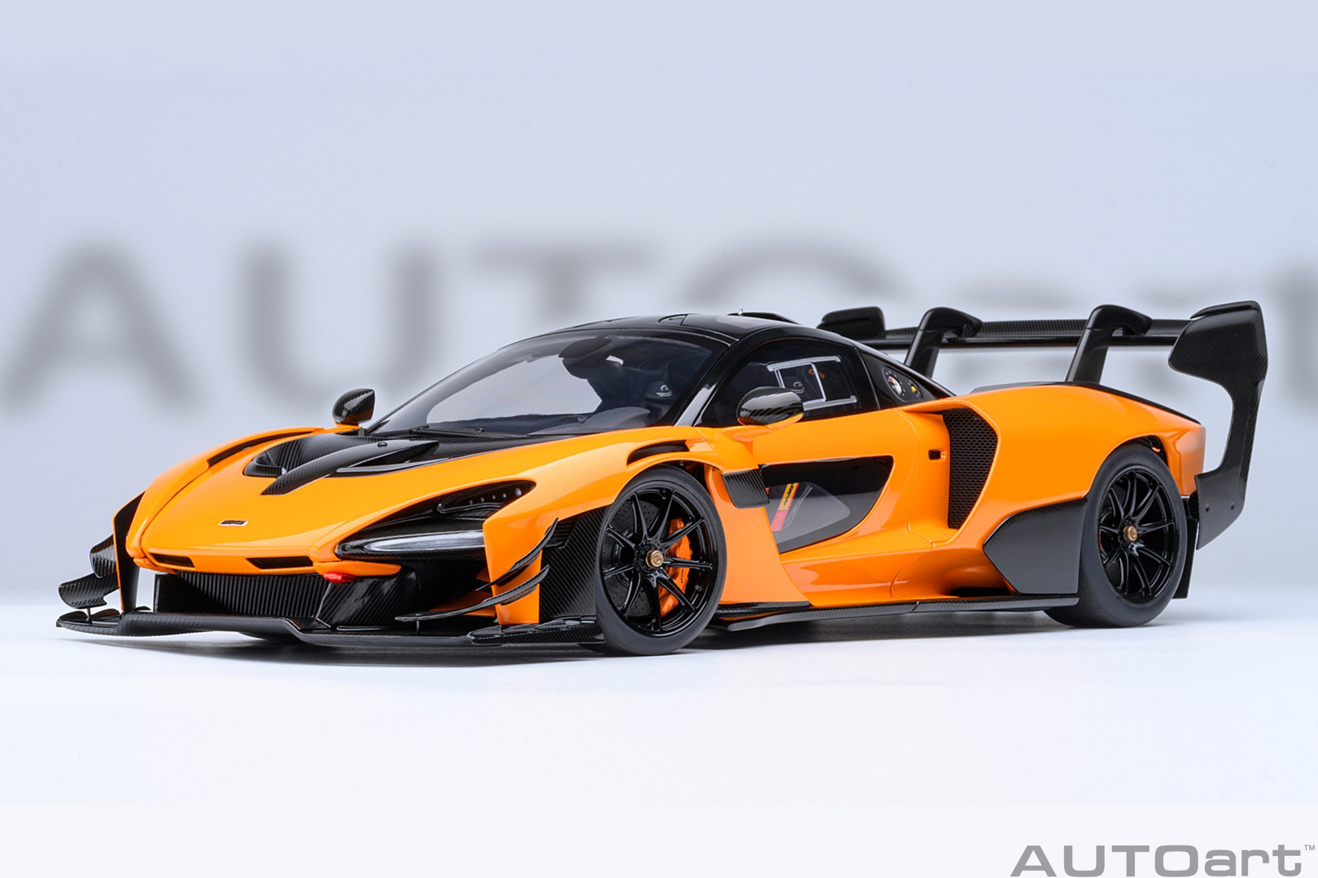 1/18 AUTOART McLaren Senna GTR (Orange) ( 81956)