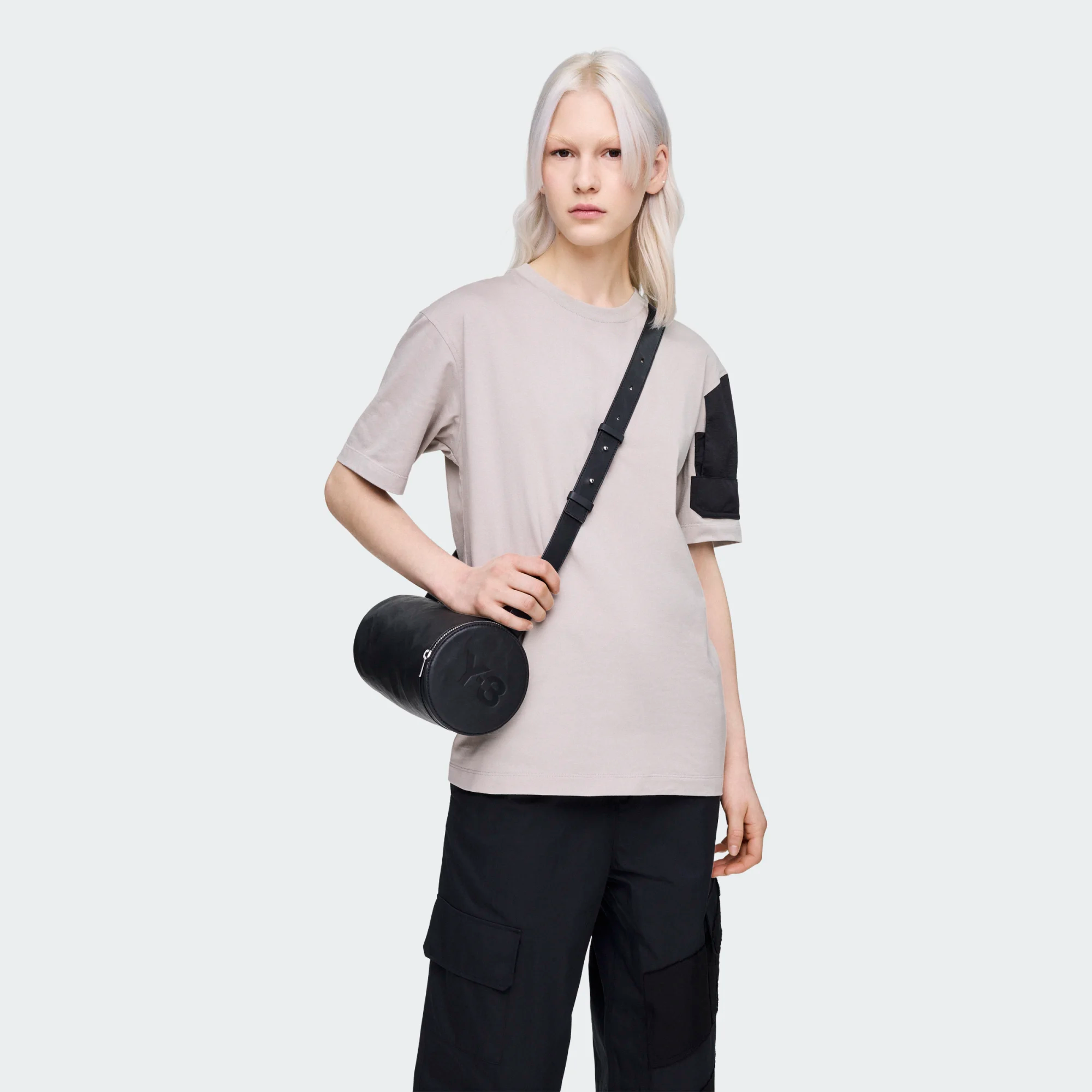 【 Y-3 BARREL BAG 肩背包 - 黑 】