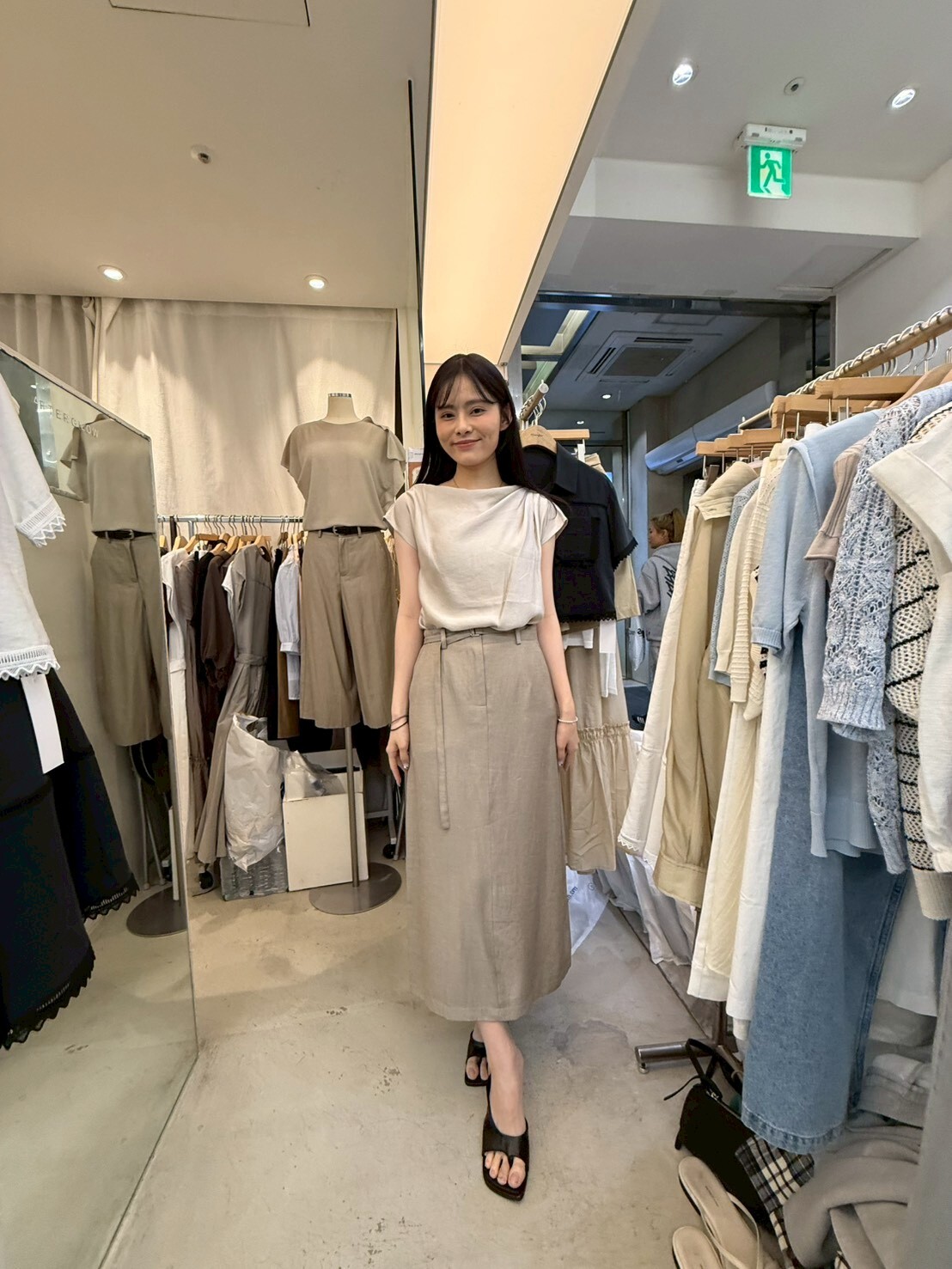 AW6264 希臘女神垂感無袖上衣