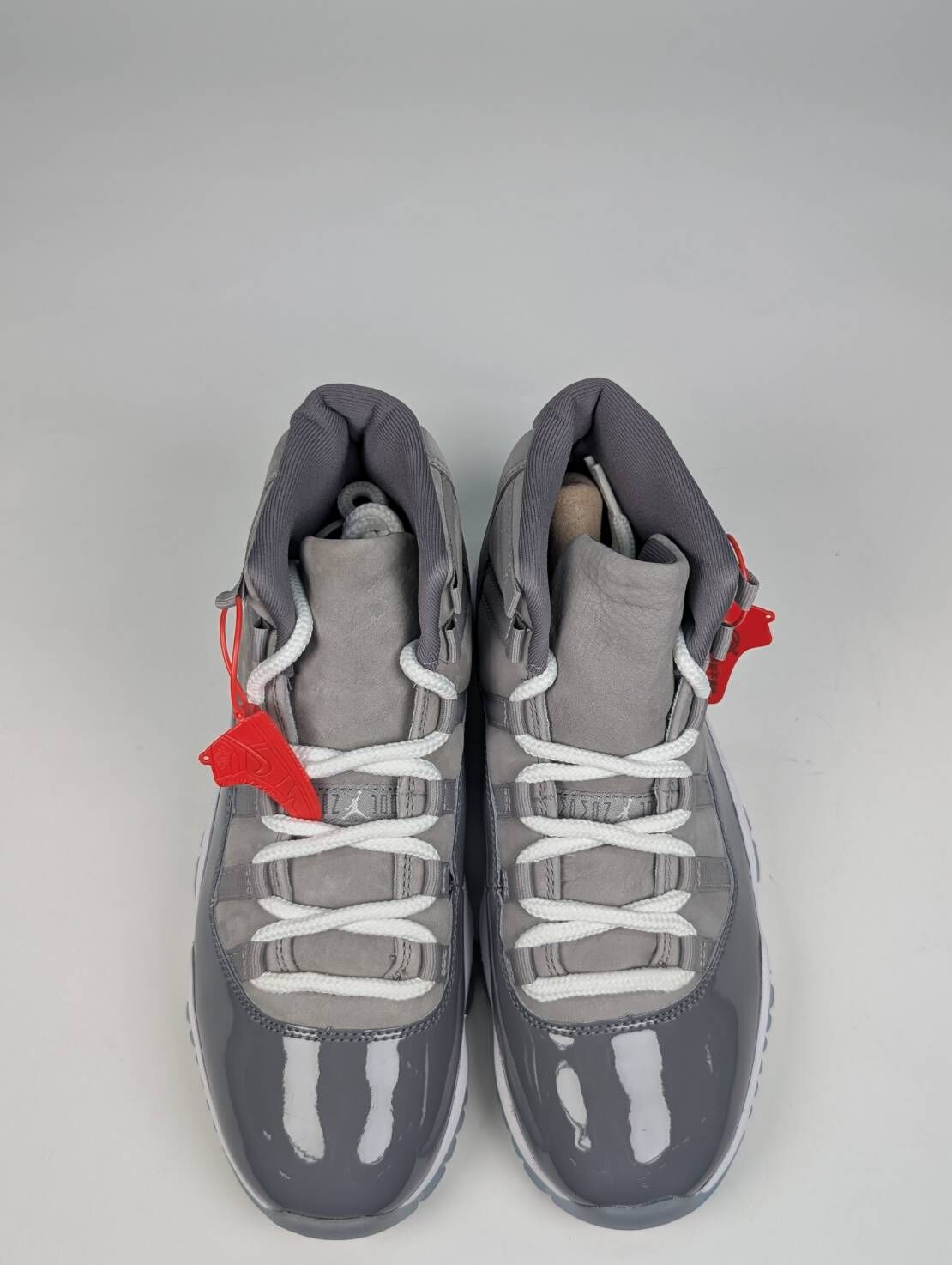 微瑕疵-右腳底部泛黃 CT8012-005/9 Air Jordan 11 " Cool Grey " 復刻版 2021版 酷灰 灰白
