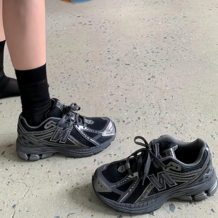 【預訂】NEW BALANCE 1906R 黑色-GS