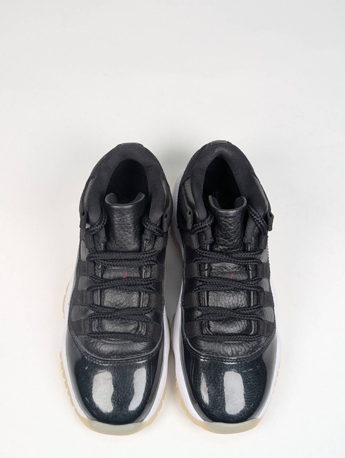 微瑕疵-左右腳鞋底泛黃、鞋標發霉 528896-001/4Y Air Jordan 11 Low GS " 72-10 " 經典 籃球鞋 女款