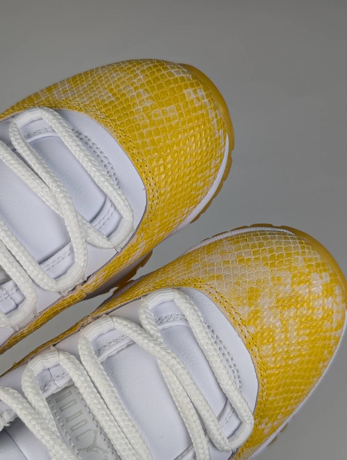 微瑕疵-左右腳鞋面色差 AH7860-107/7 Air Jordan 11 Low W "Yellow Snakeskin" 黃金蟒 蛇皮 女鞋 男女段