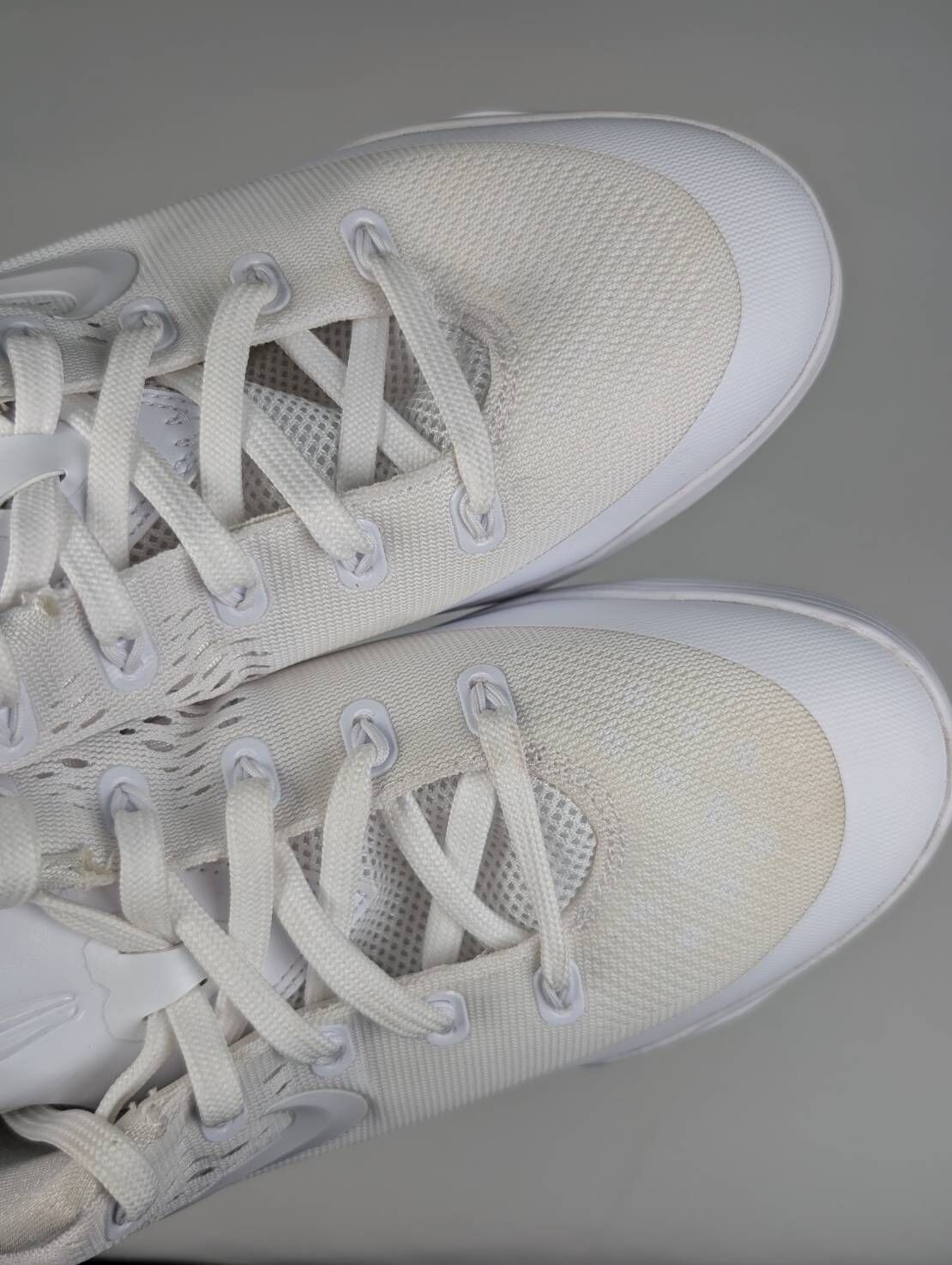 微瑕疵-左右腳鞋面中底泛黃色差&左腳鞋面染色 FV3607-100/7Y Nike Kobe 9 EM Protro GS "Halo" 曼巴 白 女鞋 大童