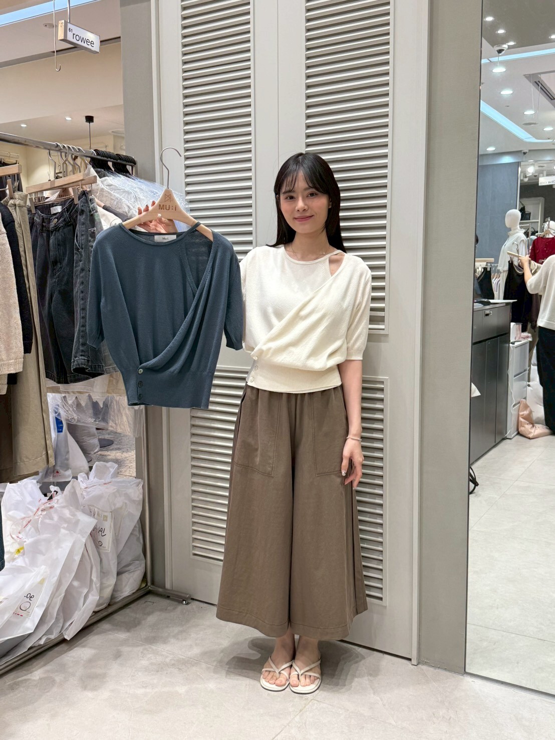 MU6238 女神不對稱垂感上衣