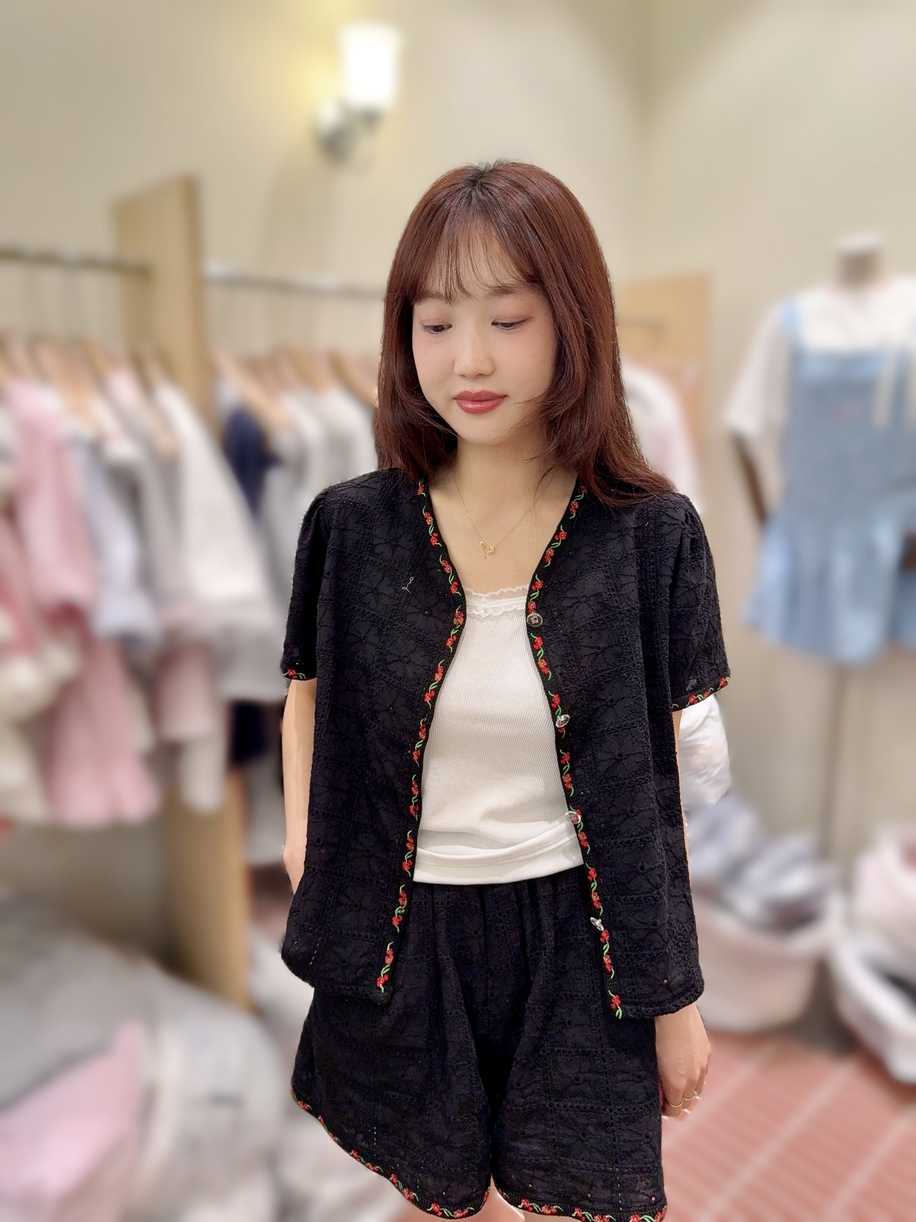 BE61 上衣 胸42 長22 $509 (一口價)