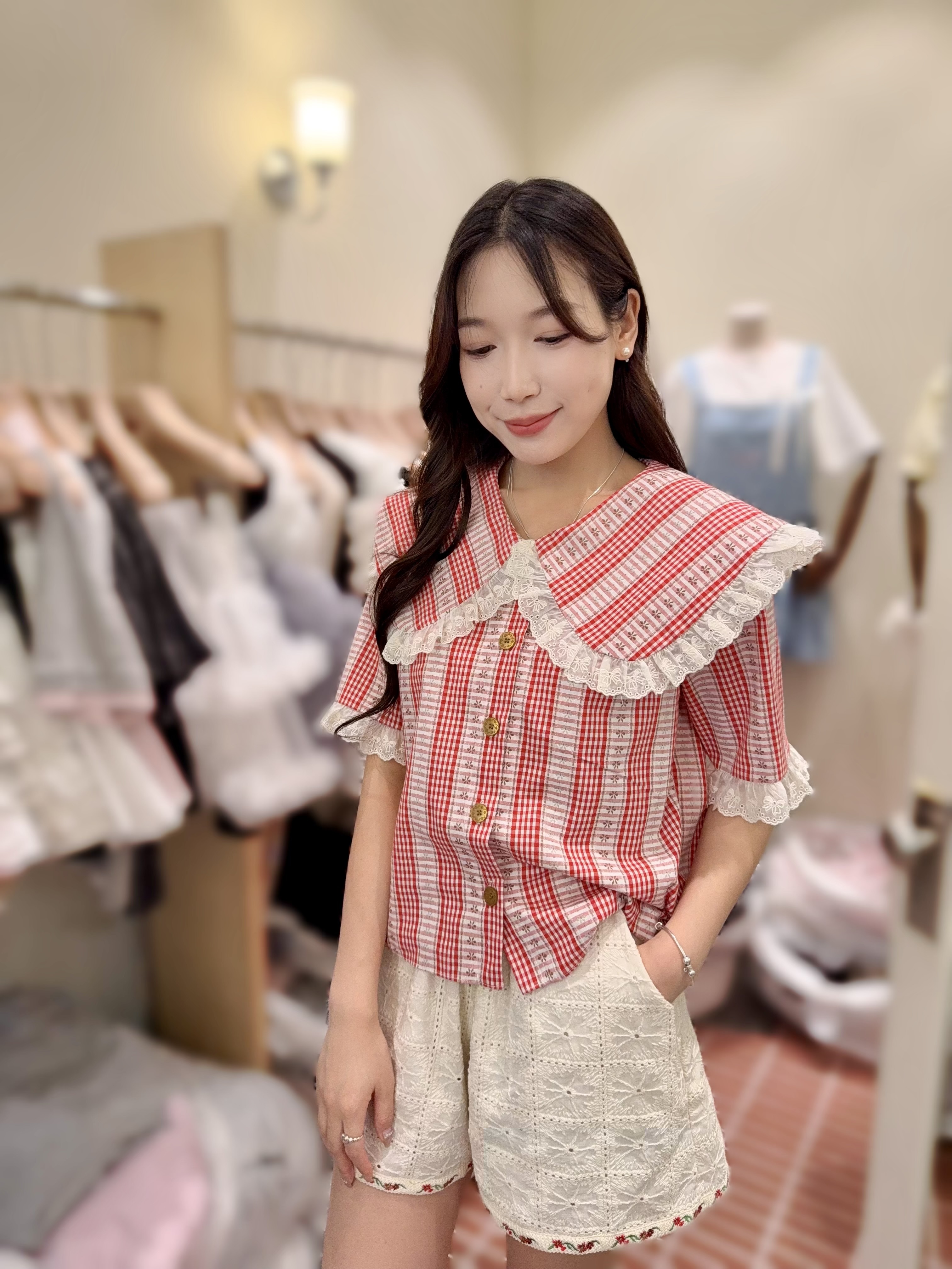 BE80 上衣 胸44 長22 $529 (一口價)