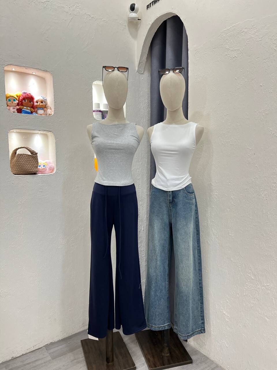 Sleeveless Basic Top