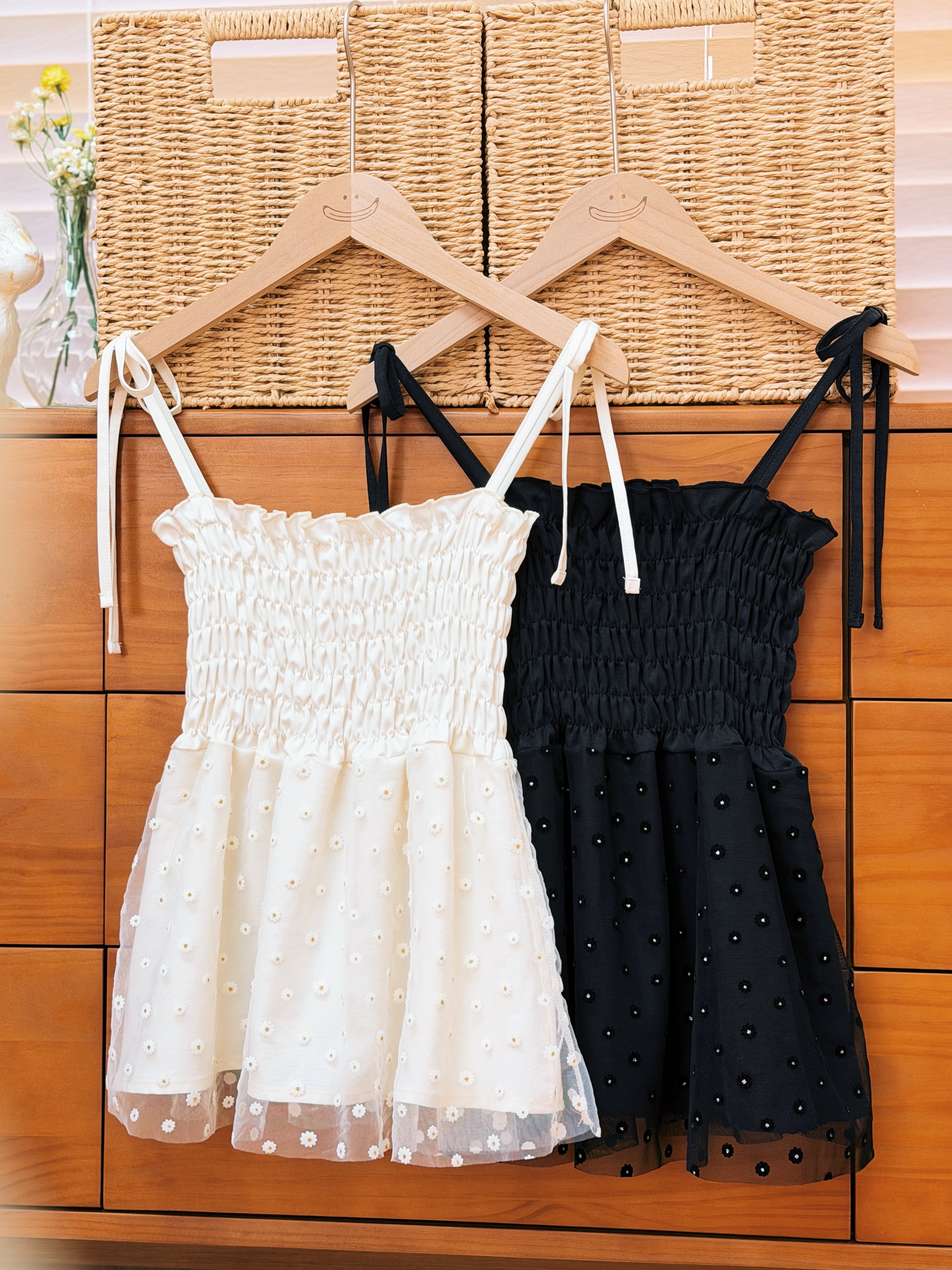 兩色 / 細閃小雛菊網紗束褶馬甲 / Daisy Shimmer Mesh Shirred Cami Top