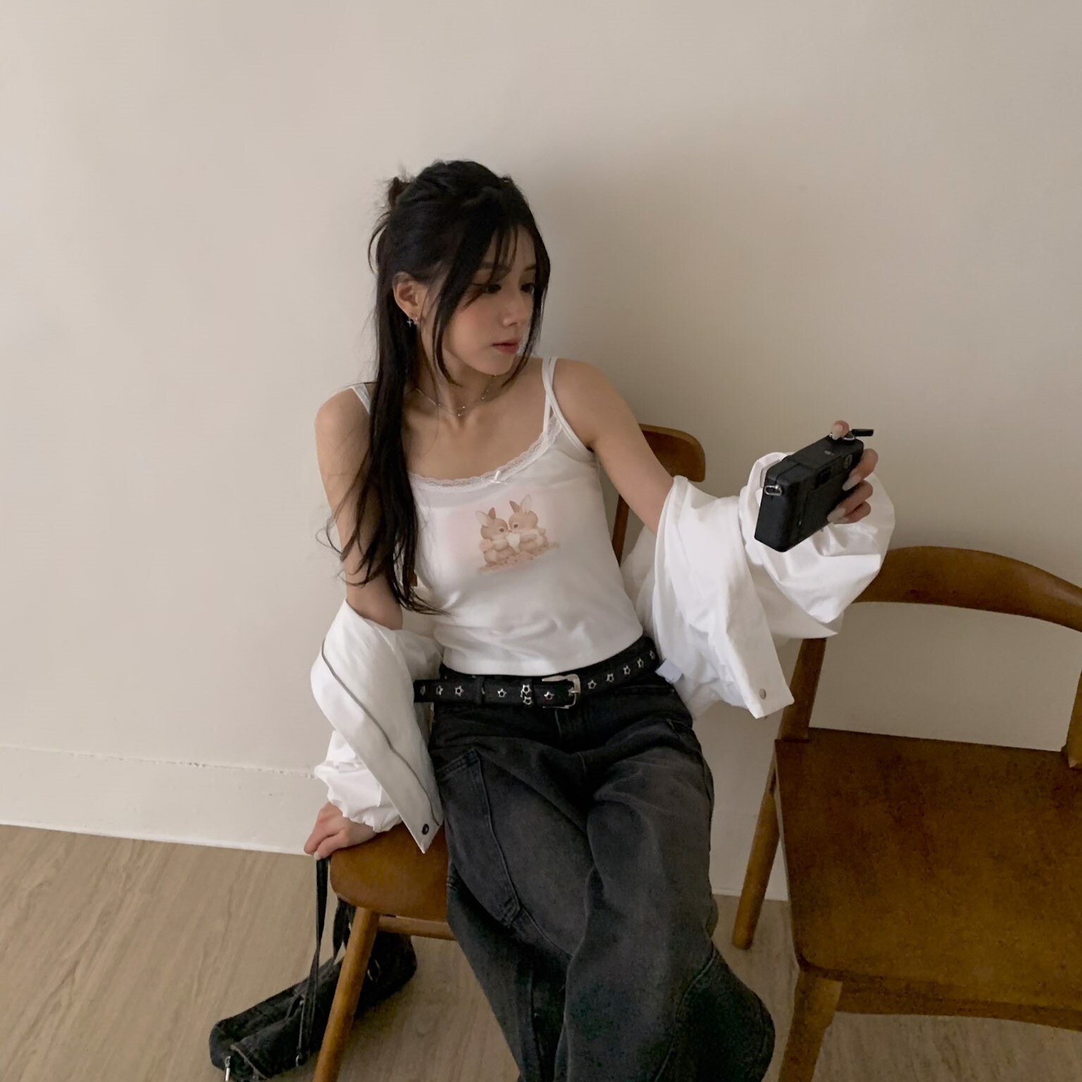 ISA_Soft Girl Era 小兔蕾絲花邊吊帶背心_64071