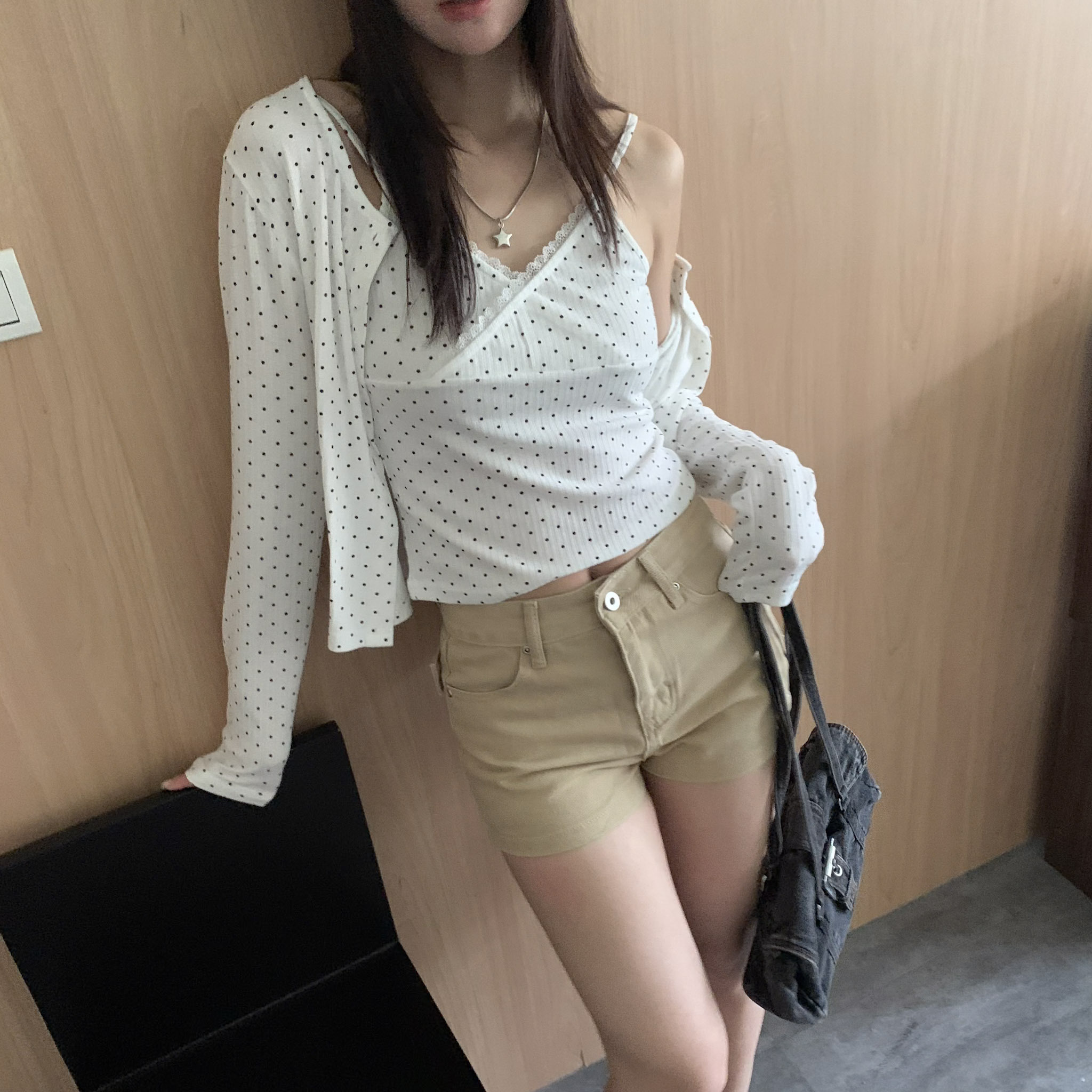 ISA_本期必點 全是細節!波點(1+1)排釦套裝_64050