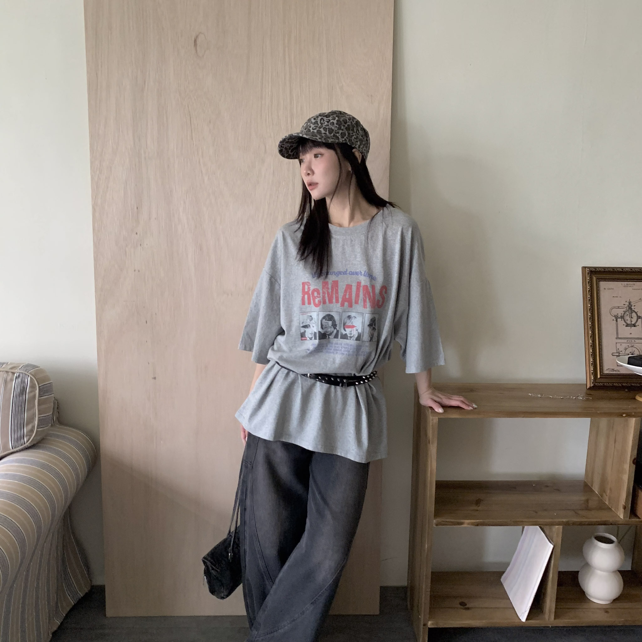 ISA_Grunge Portrait 美式做舊oversized TEE_64035