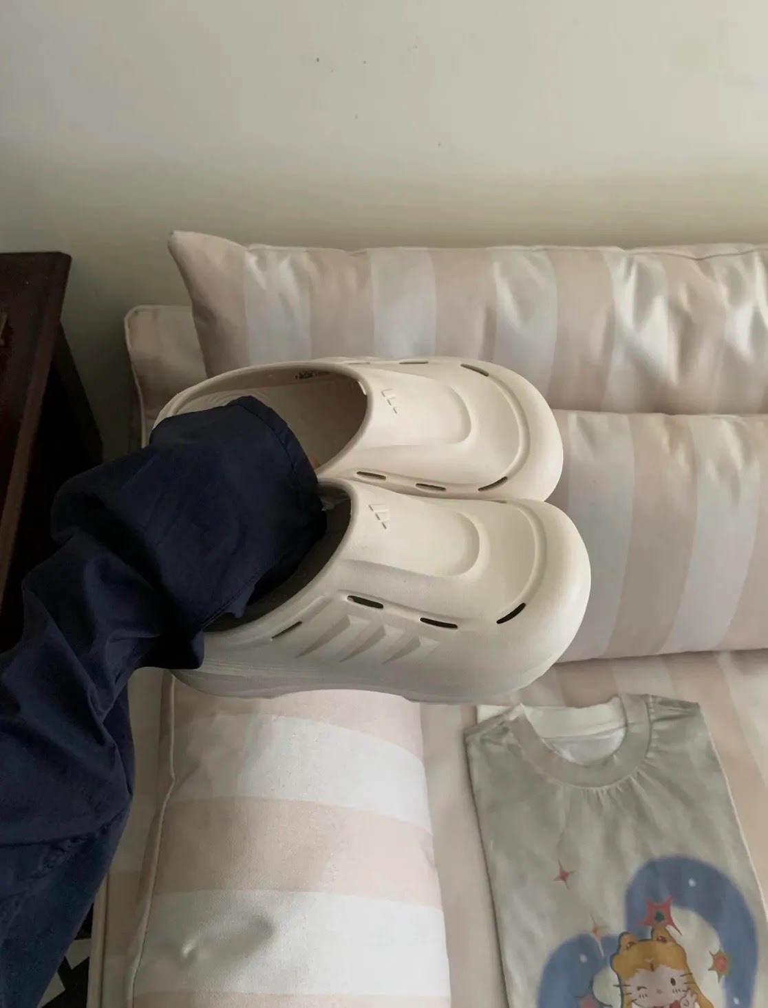 ADIDAS OZWAVE CLOG 防水 包頭拖鞋 奶白色