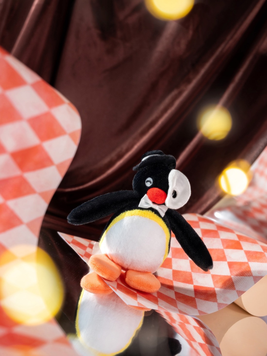 正版授權 企鵝家族 PINGU  歌劇魅影 表演劇系列 毛絨 掛件