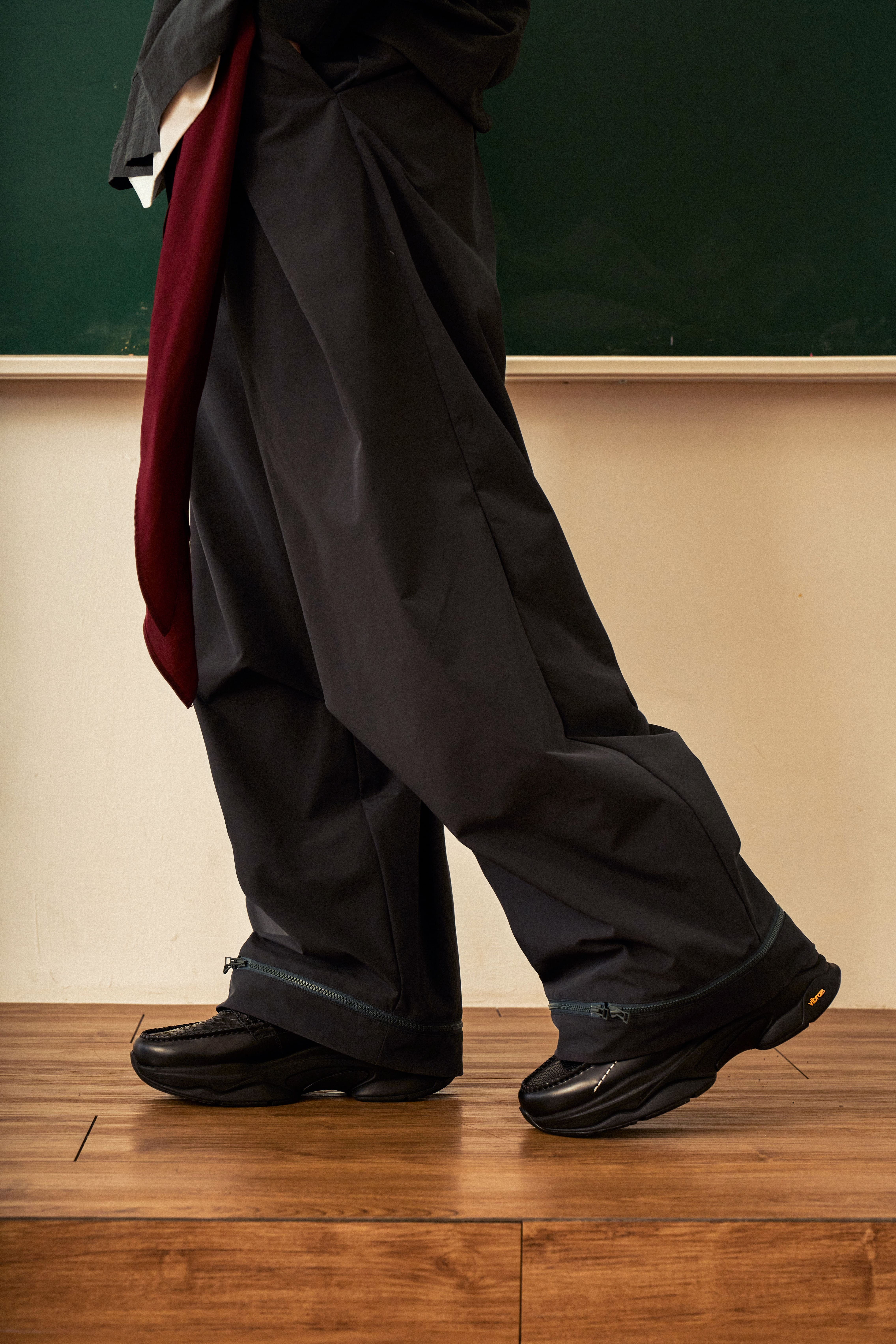 GOOPiMADE WX-P1 Zip-Extension Wide Trousers - D-Gray
