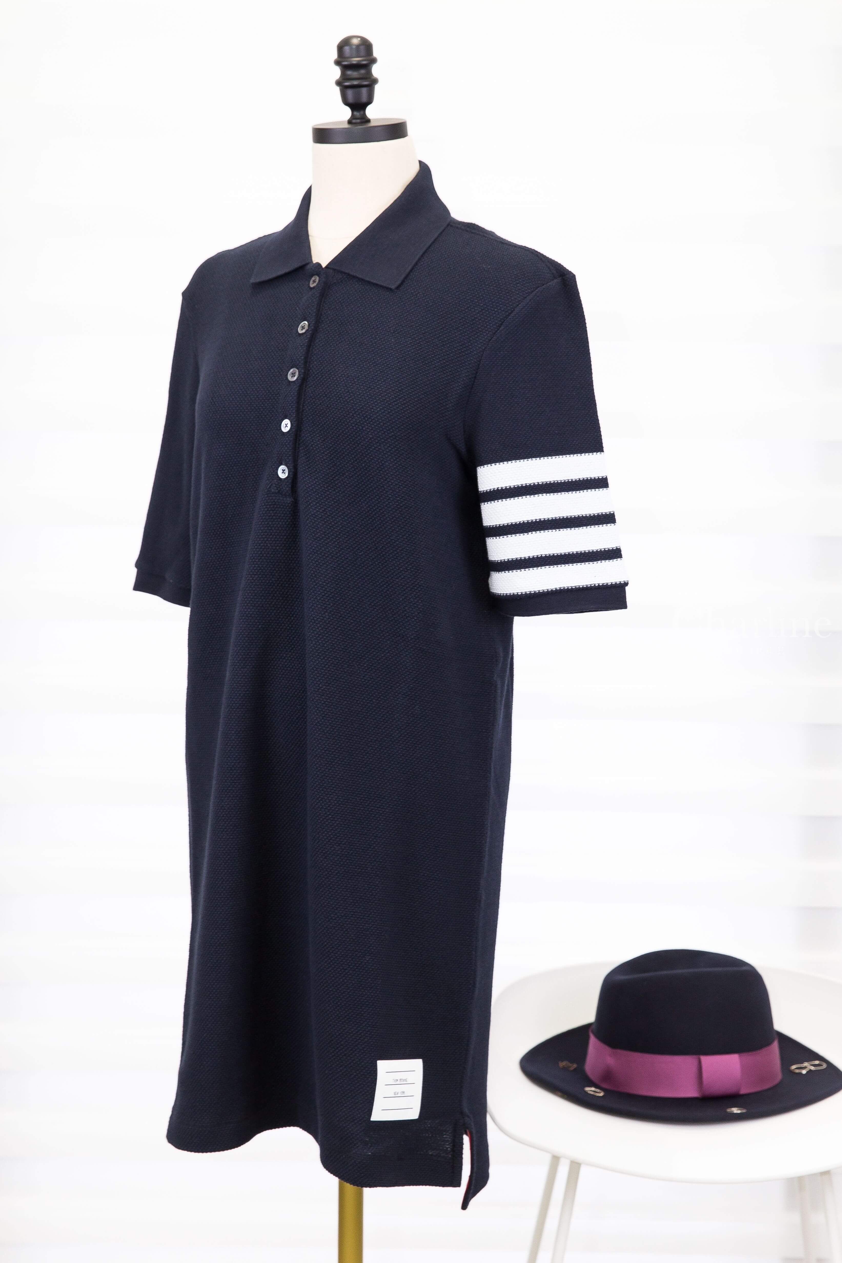 Thom Browne Textured Pique 4-bar Polo Dress 深藍色側邊白色四條橫紋棉質Polo領短袖洋裝-Charline Boutique 精品代購