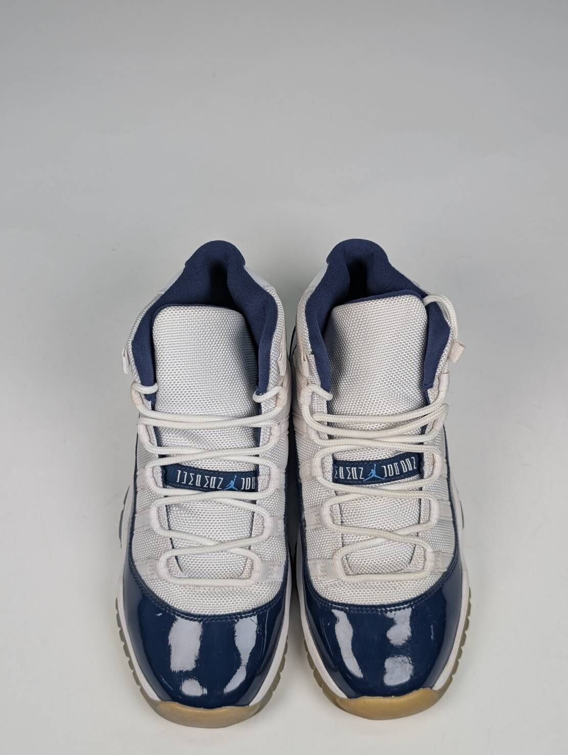 微瑕疵-左右腳中底、鞋底、鞋面泛黃&鞋帶色差 378038-123/5Y AIR JORDAN 11 “WIN LIKE ’82” GS  女款