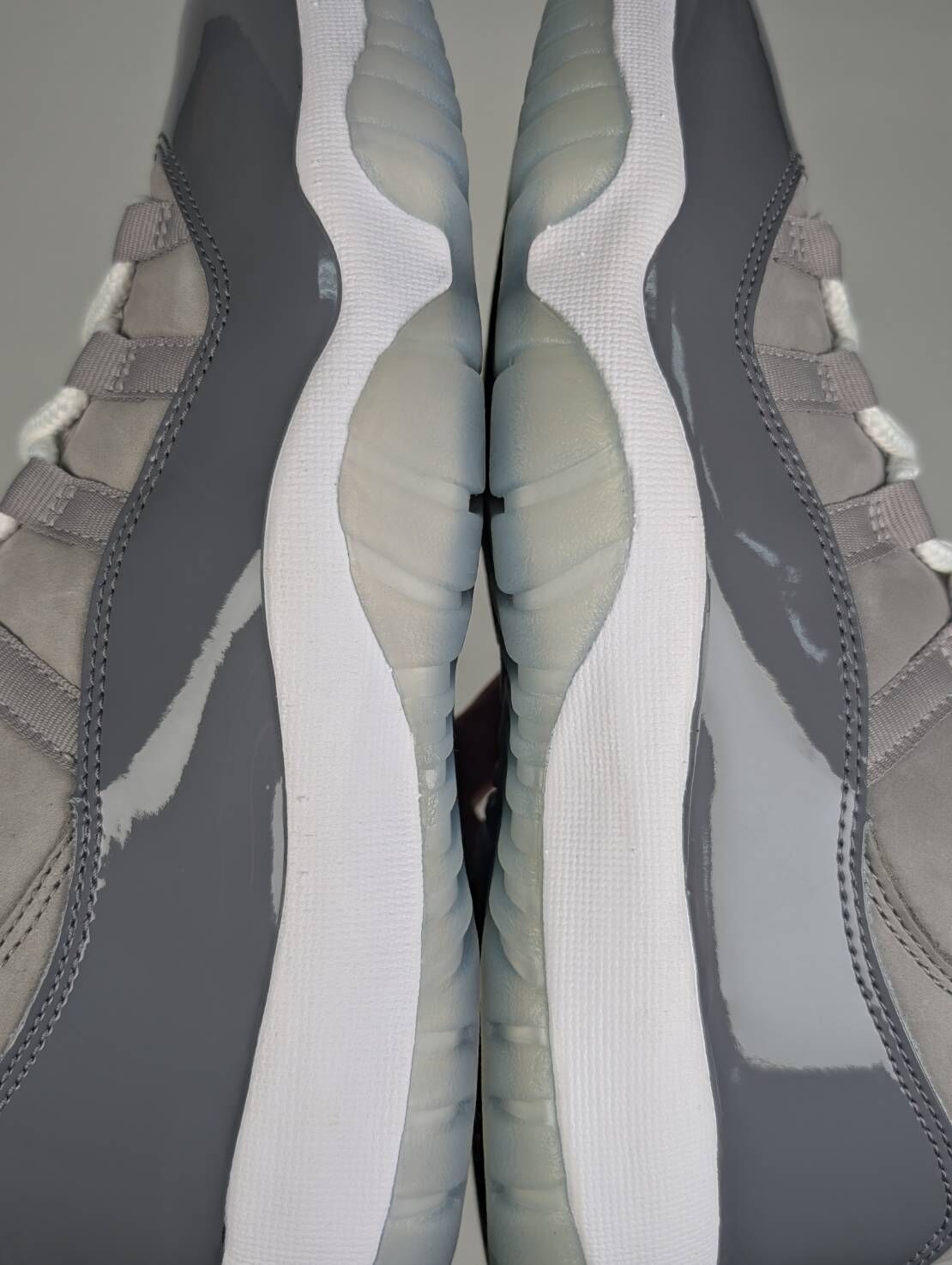 微瑕疵-左腳大底泛黃 CT8012-005/8 Air Jordan 11 " Cool Grey " 復刻版 2021版 酷灰 灰白