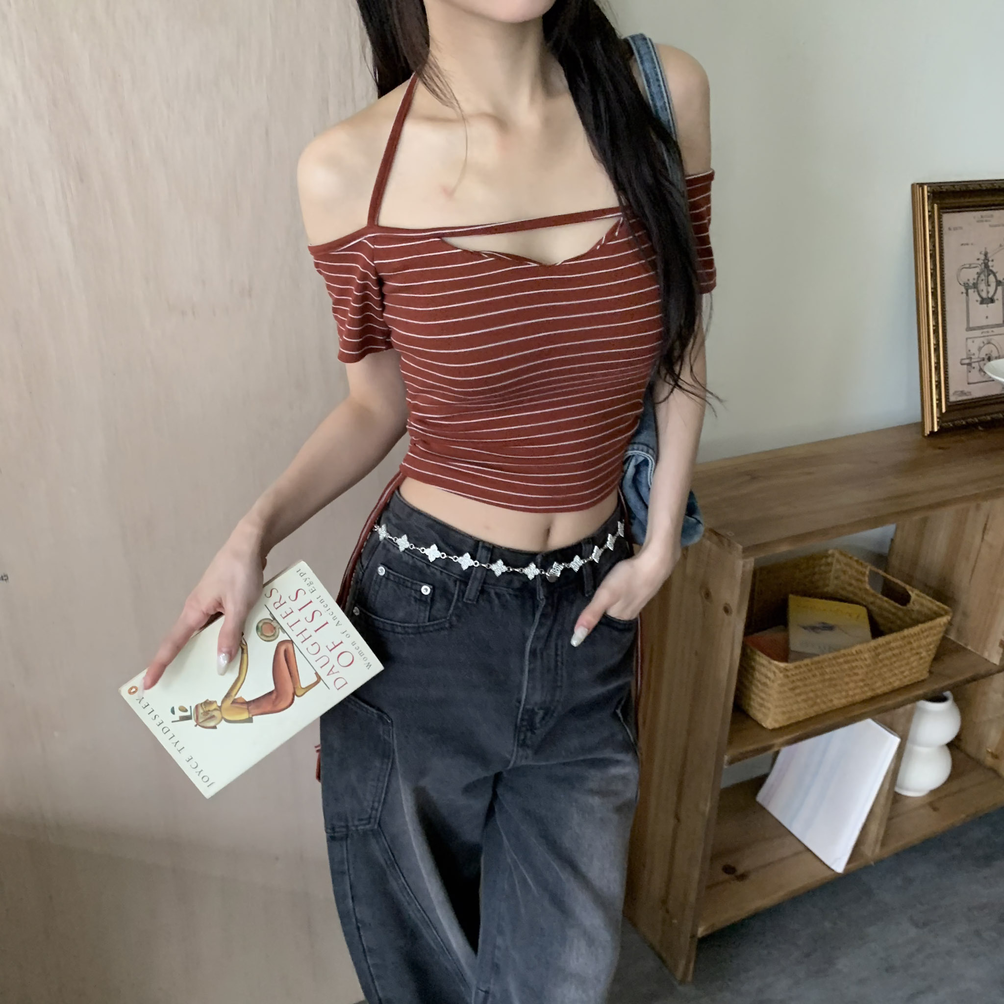 ISA_辣妹養成記 (含胸墊)側抽皺繞脖上衣_63096