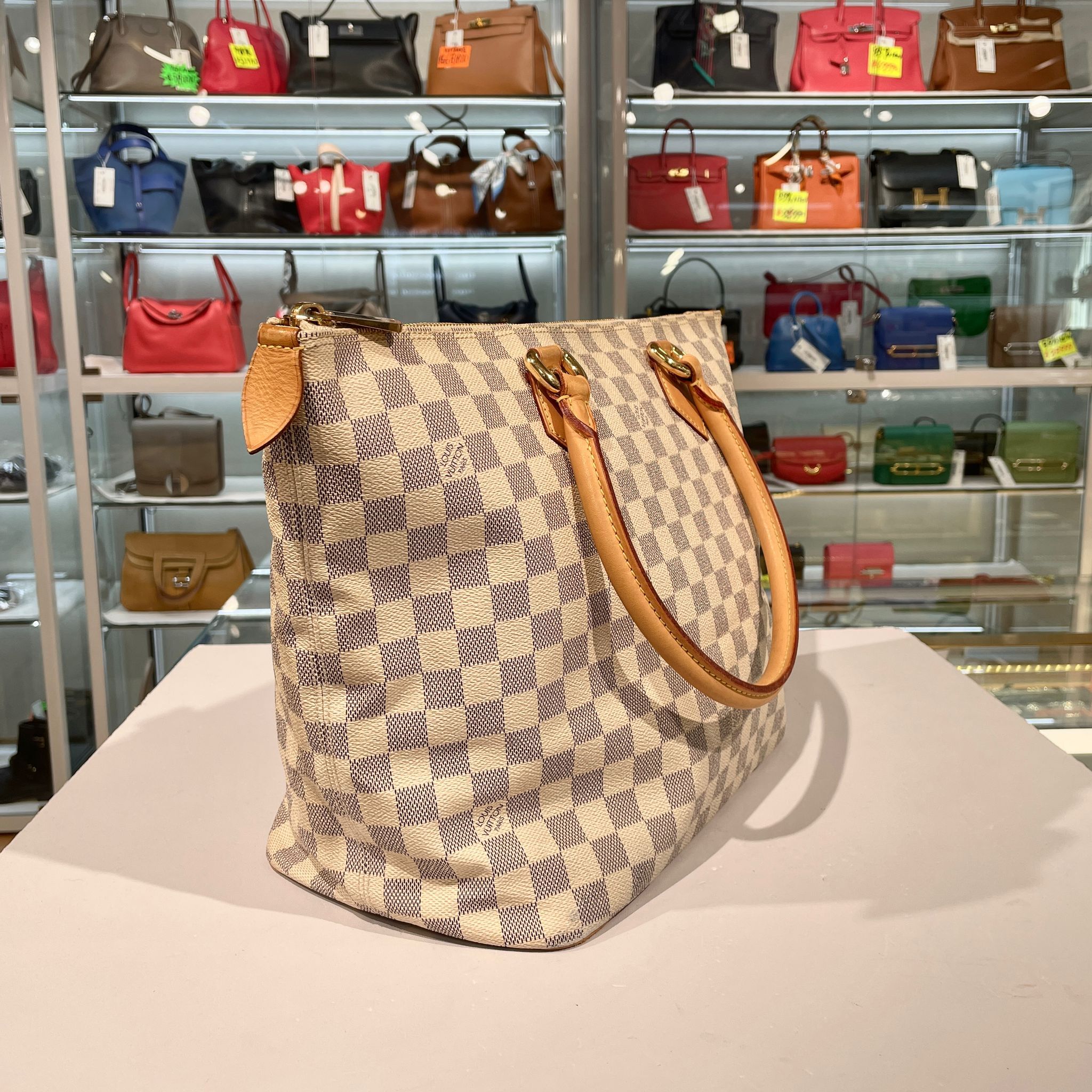 95%NEW二手Louis Vuitton Damier Azur Saleya, MM N51185, 白色棋盤格帆布, LV單肩袋/奶粉袋 #香榭站正品