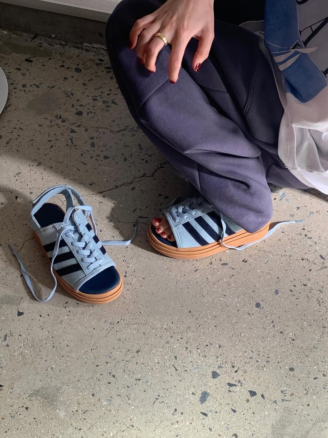 ADIDAS GAZELLE BOLD SANDALS 丹寧系列 牛仔藍 涼鞋 厚底 增高 解構 女鞋 KI0008 / 預購