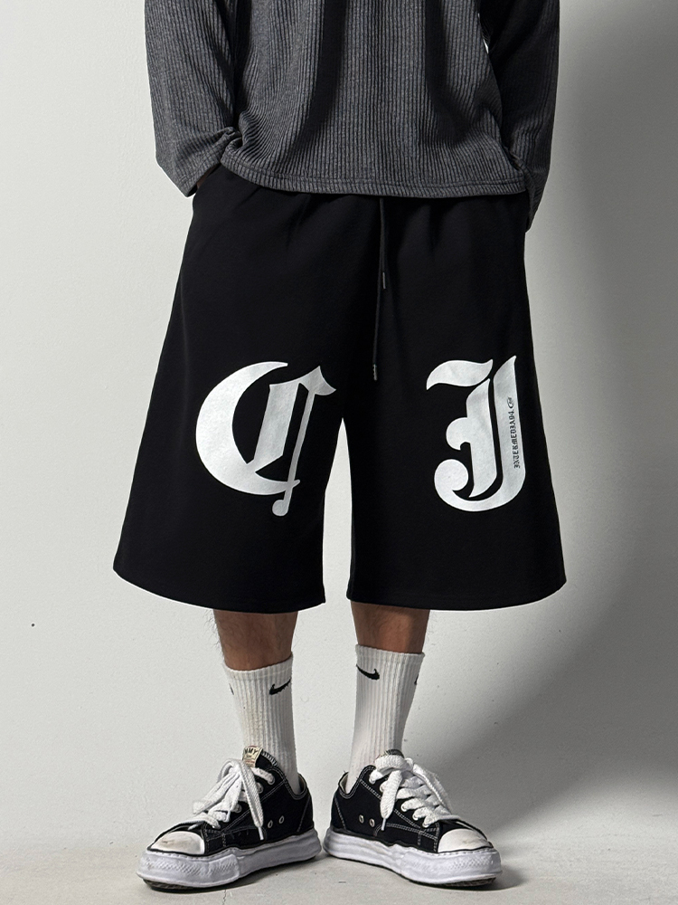 Old-fashioned letter Bermuda pants