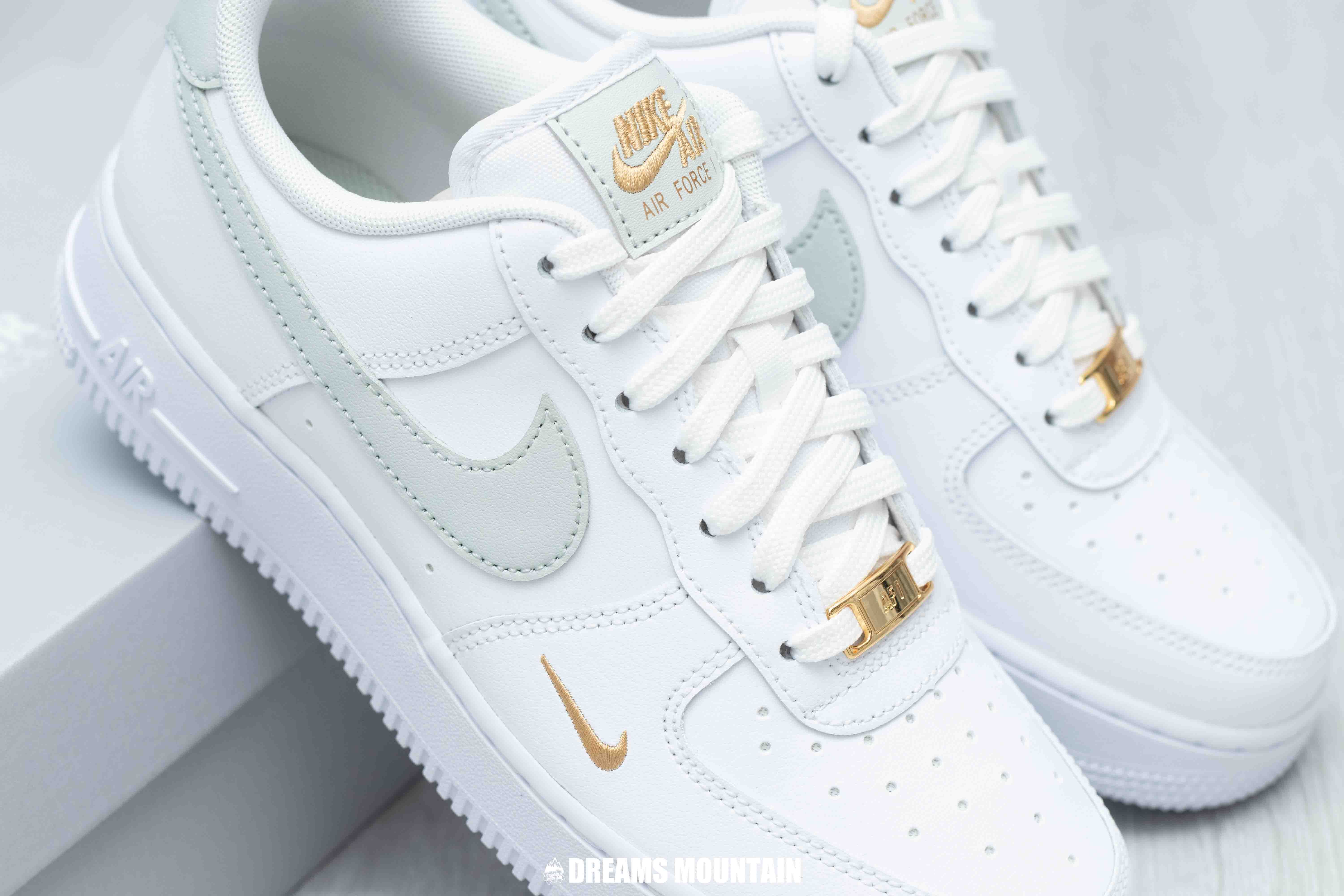 【預訂】NIKE AIR FORCE  1  LIGHT SILVER  白灰綠小金剔-WOMEN