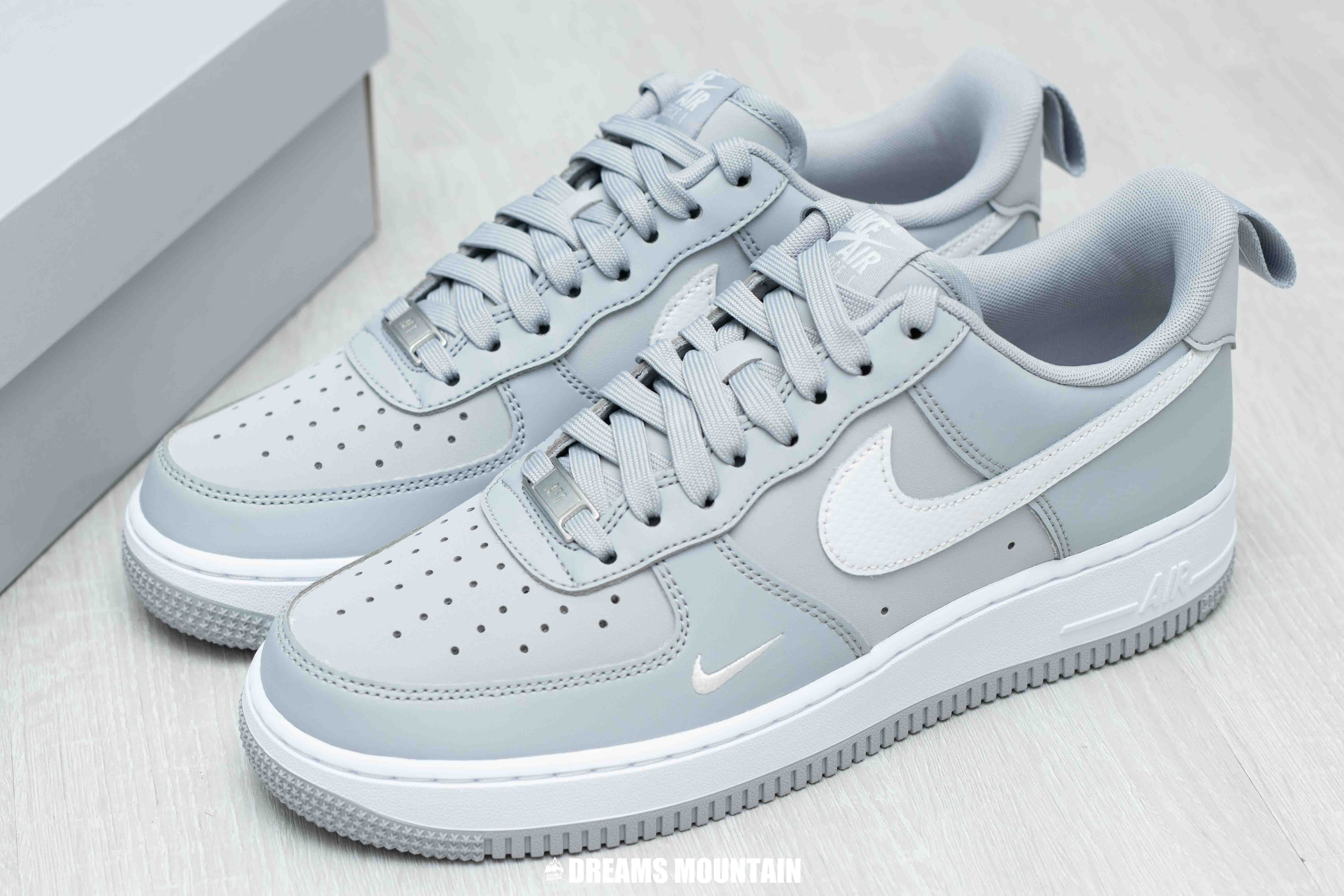 【預訂】NIKE AIR FORCE 1 07 LV8 灰白刺繡剔-MEN