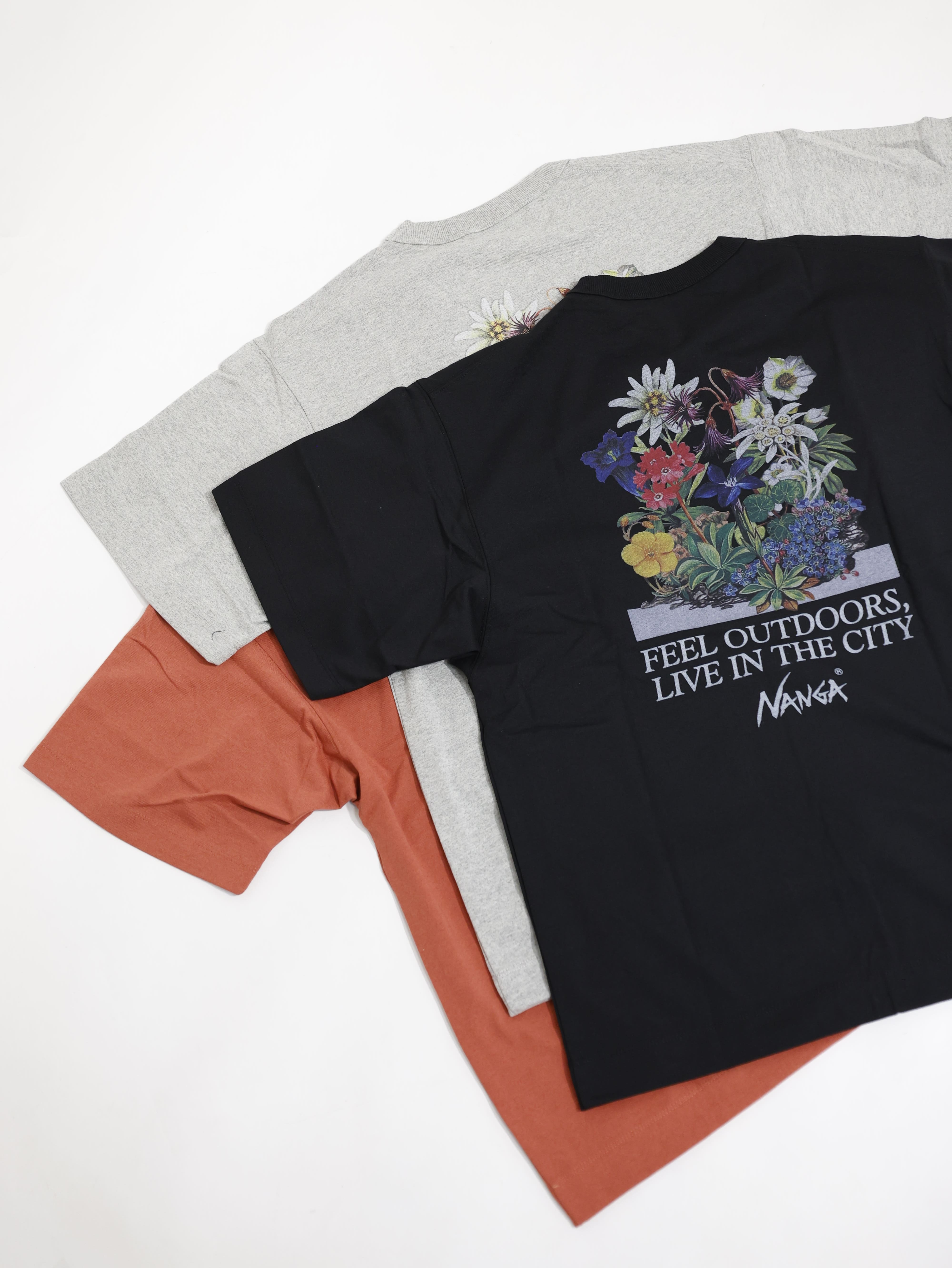 NANGA Eco Hybrid Vintage Flower Tee 短袖 NA12621