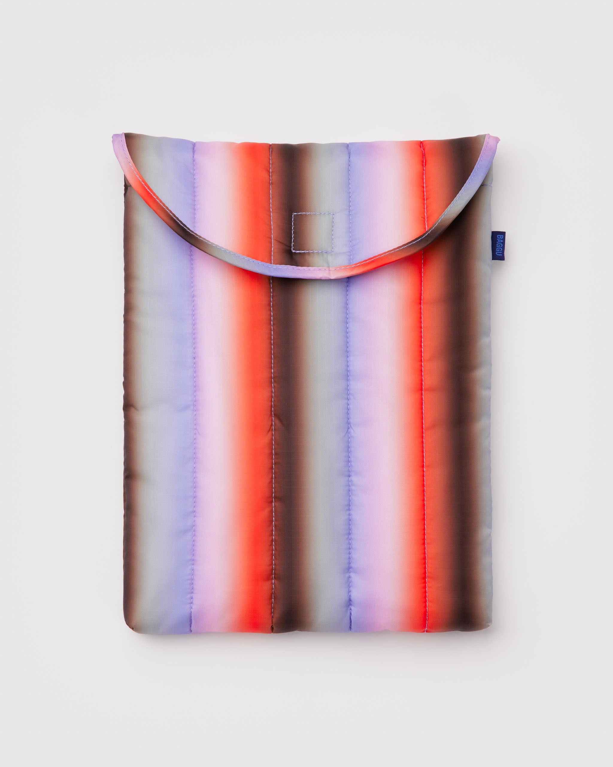 Puffy Laptop Sleeve 13"/14" - Gradient Stripe Poppy & Lilac｜BAGGU