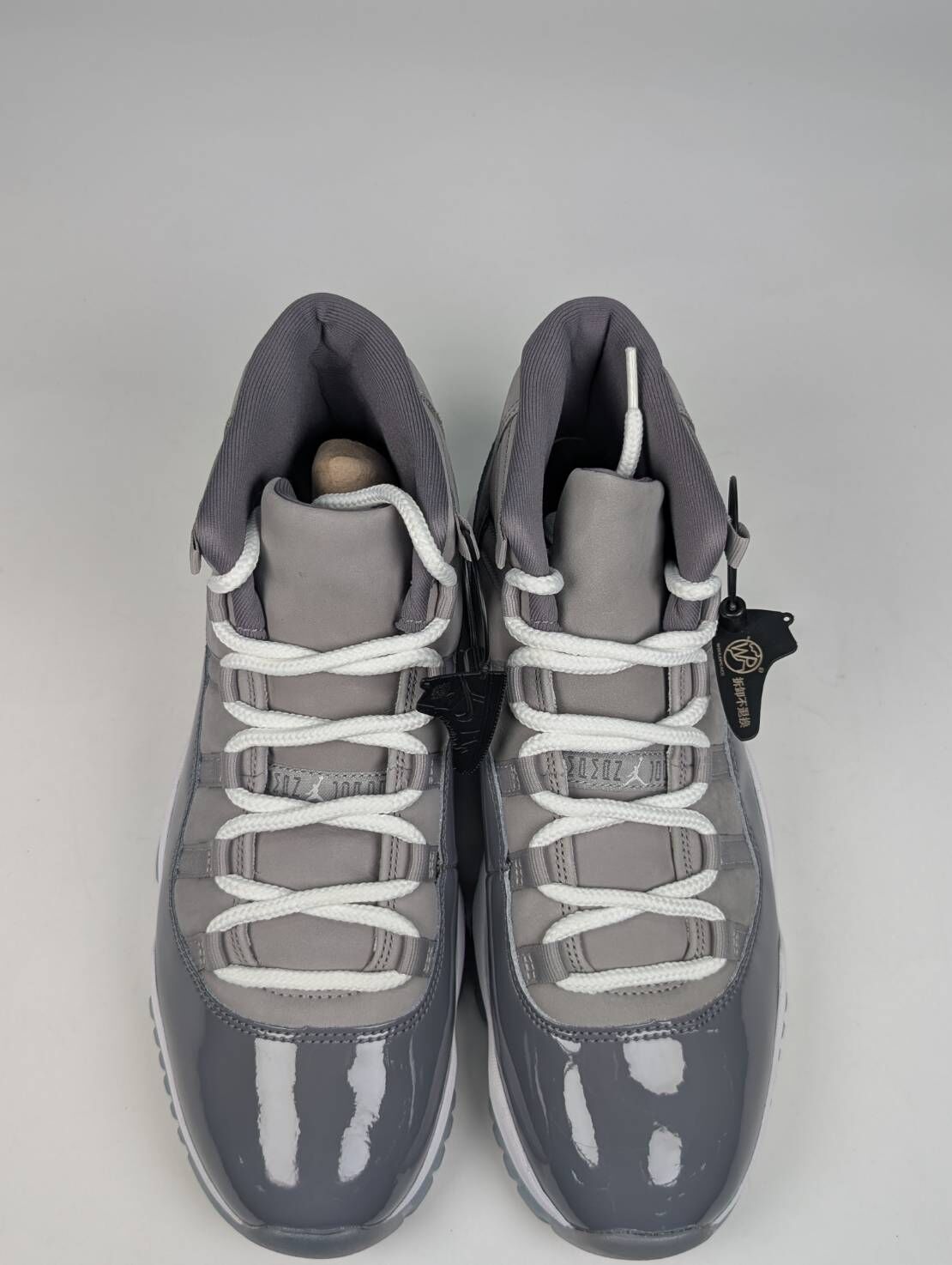微瑕疵-左腳外側中底泛黃 CT8012-005/11.5 Air Jordan 11 " Cool Grey " 復刻版 2021版 酷灰 灰白