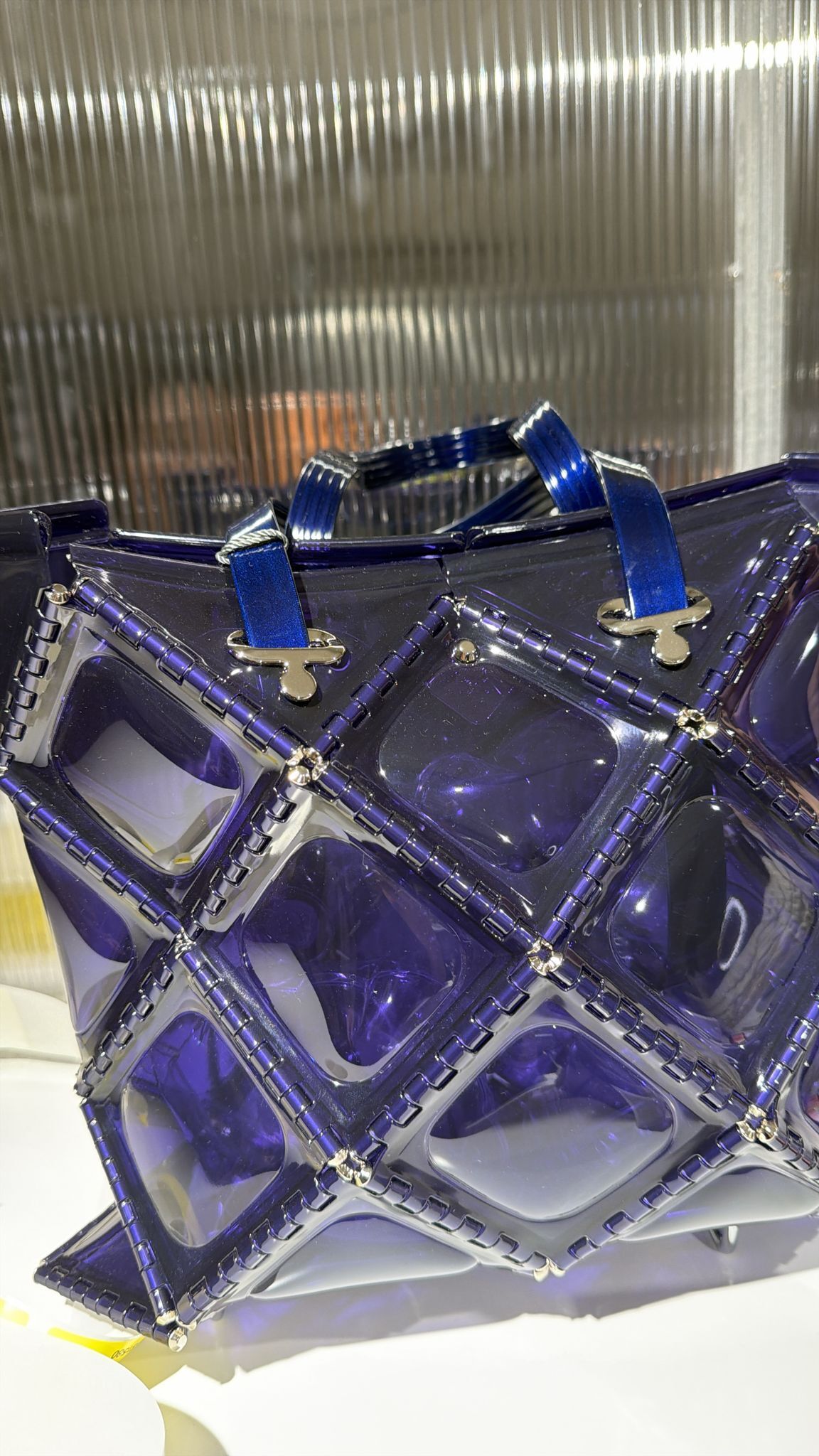 0507JP39-JPDAY-HBAG-經典的 FLAT TOTE 系列 寶藍色(A39)