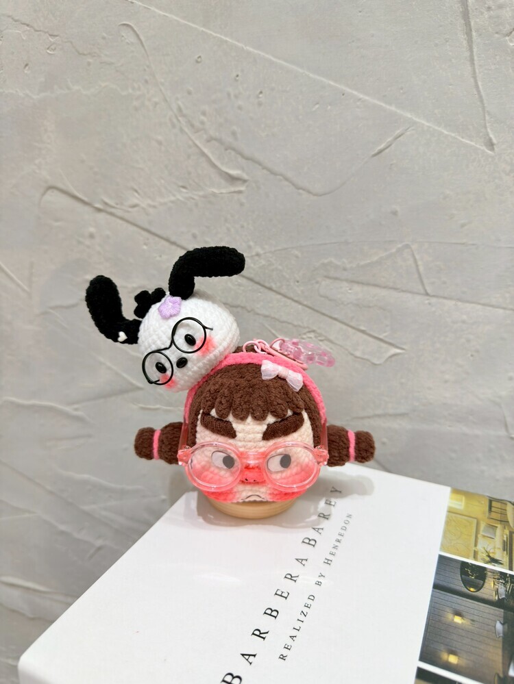 立體黑白狗狗髮箍大頭醜娃吊飾((配飾隨機))