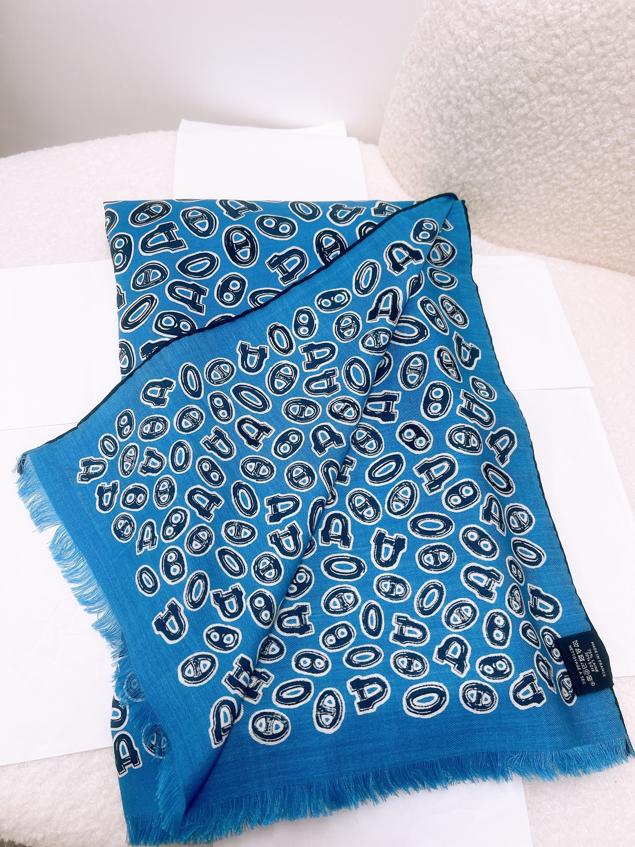 *Unused* Hermes scarf blue interlink