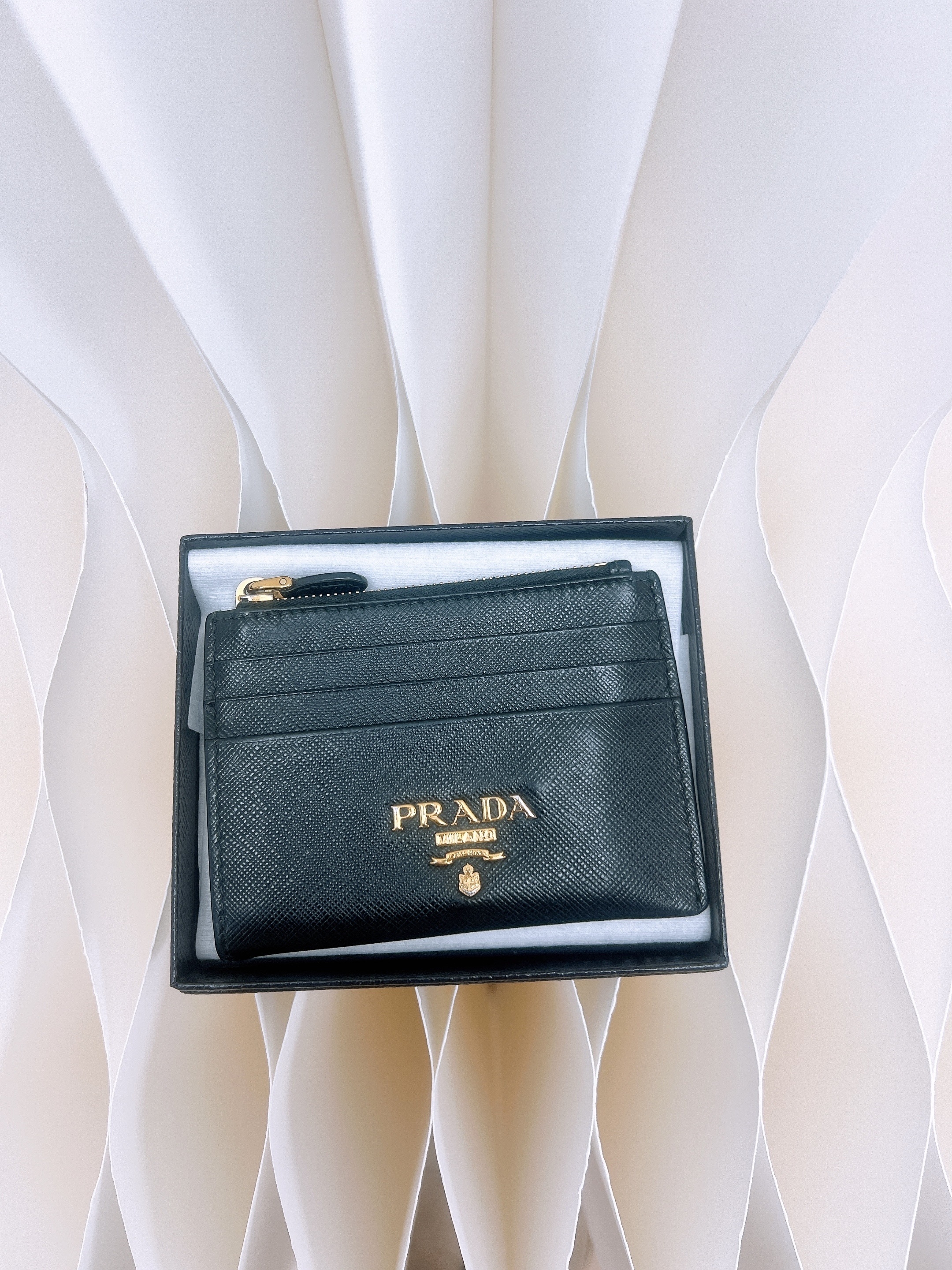 Prada zipped wallet black