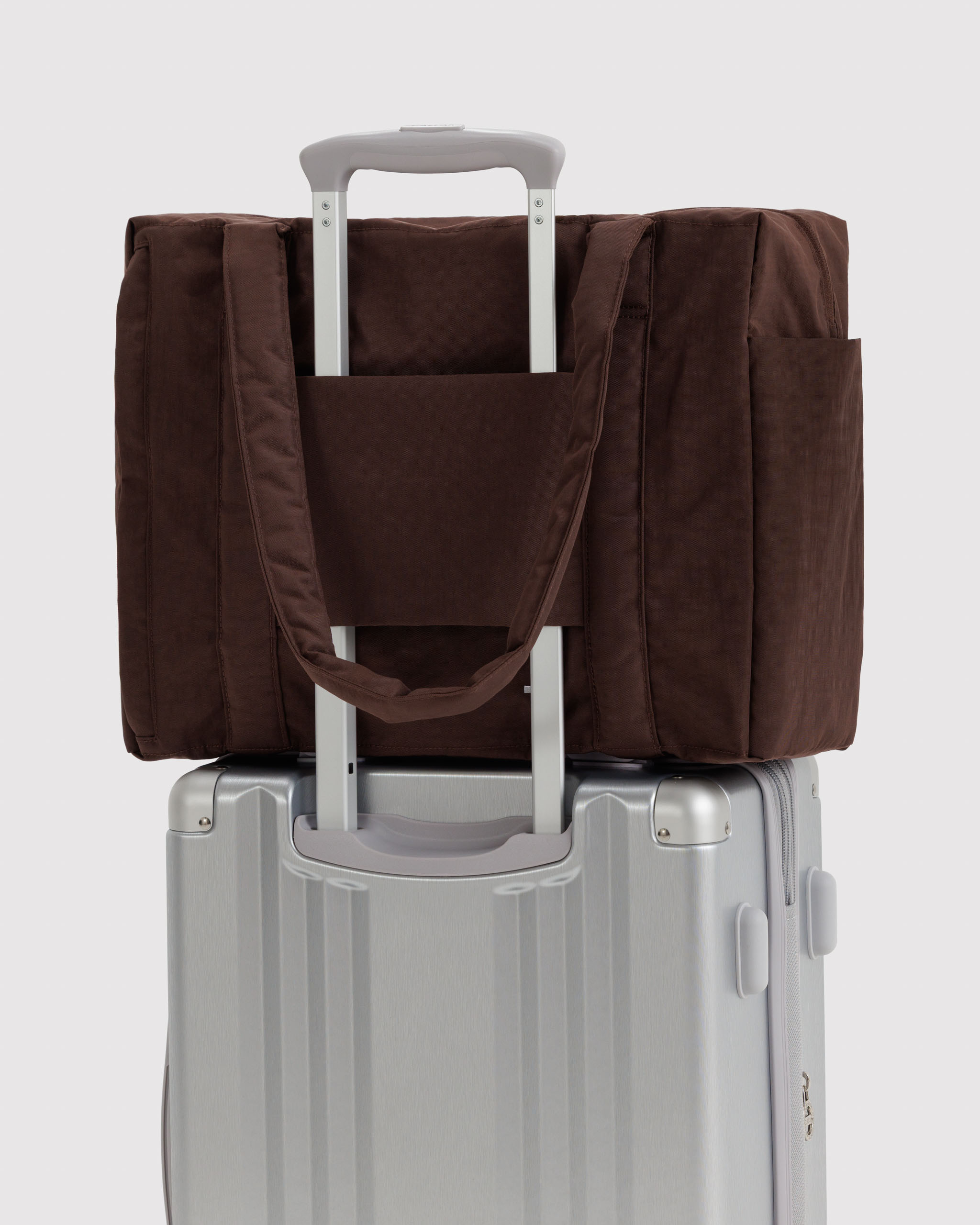 Small Cloud Carry-On - Coffee｜BAGGU
