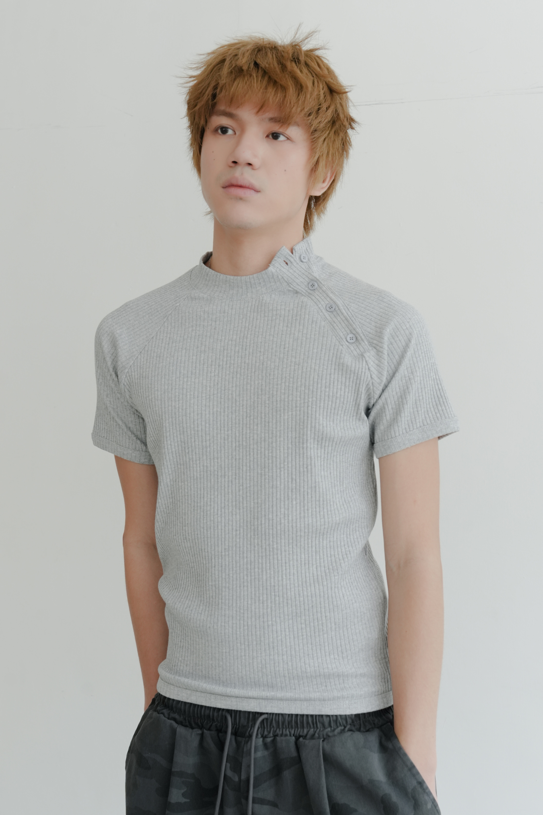 side button short sleeve top #上衣